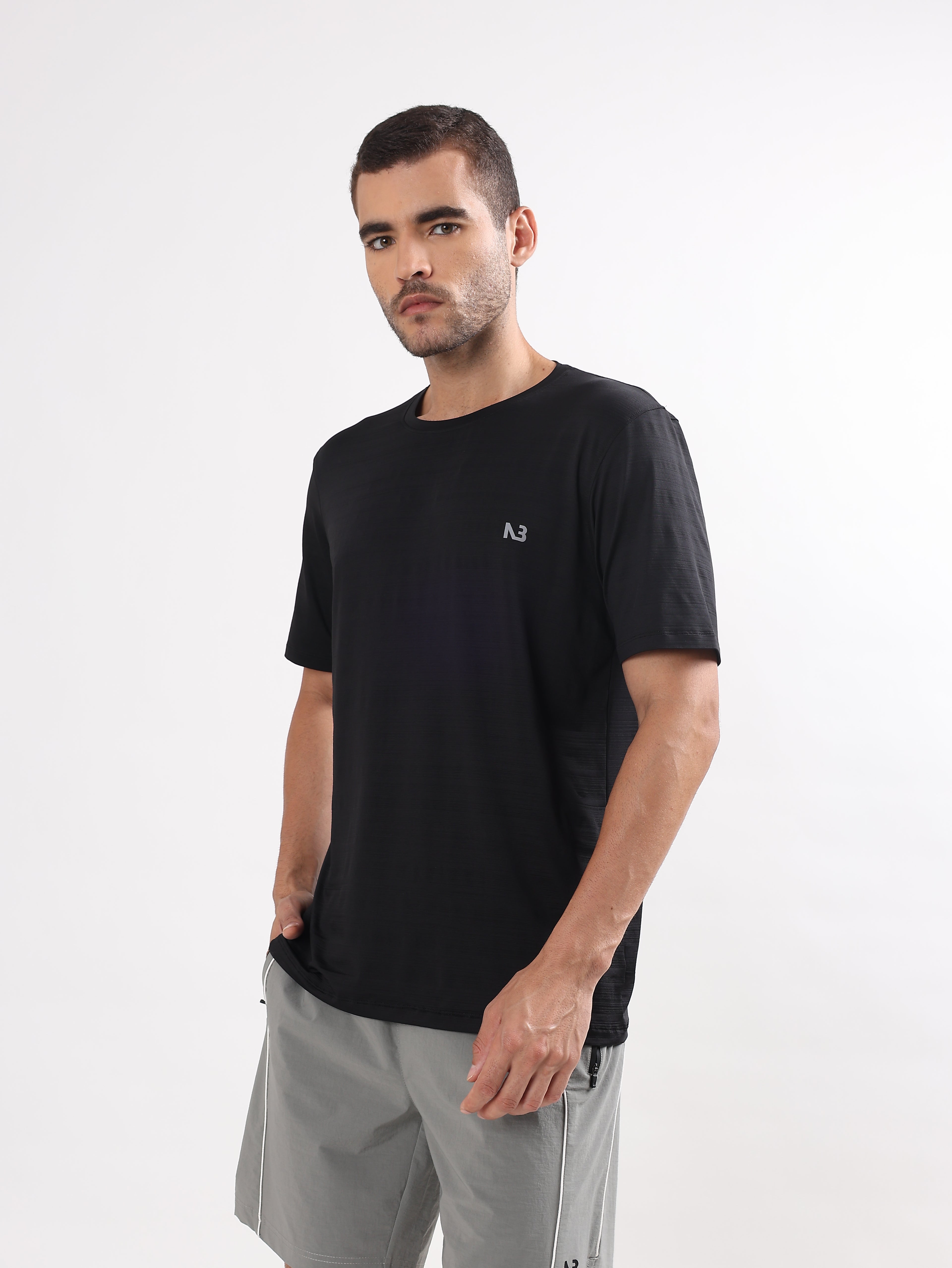 CORE BLACK PERFORMANCE T-SHIRT
