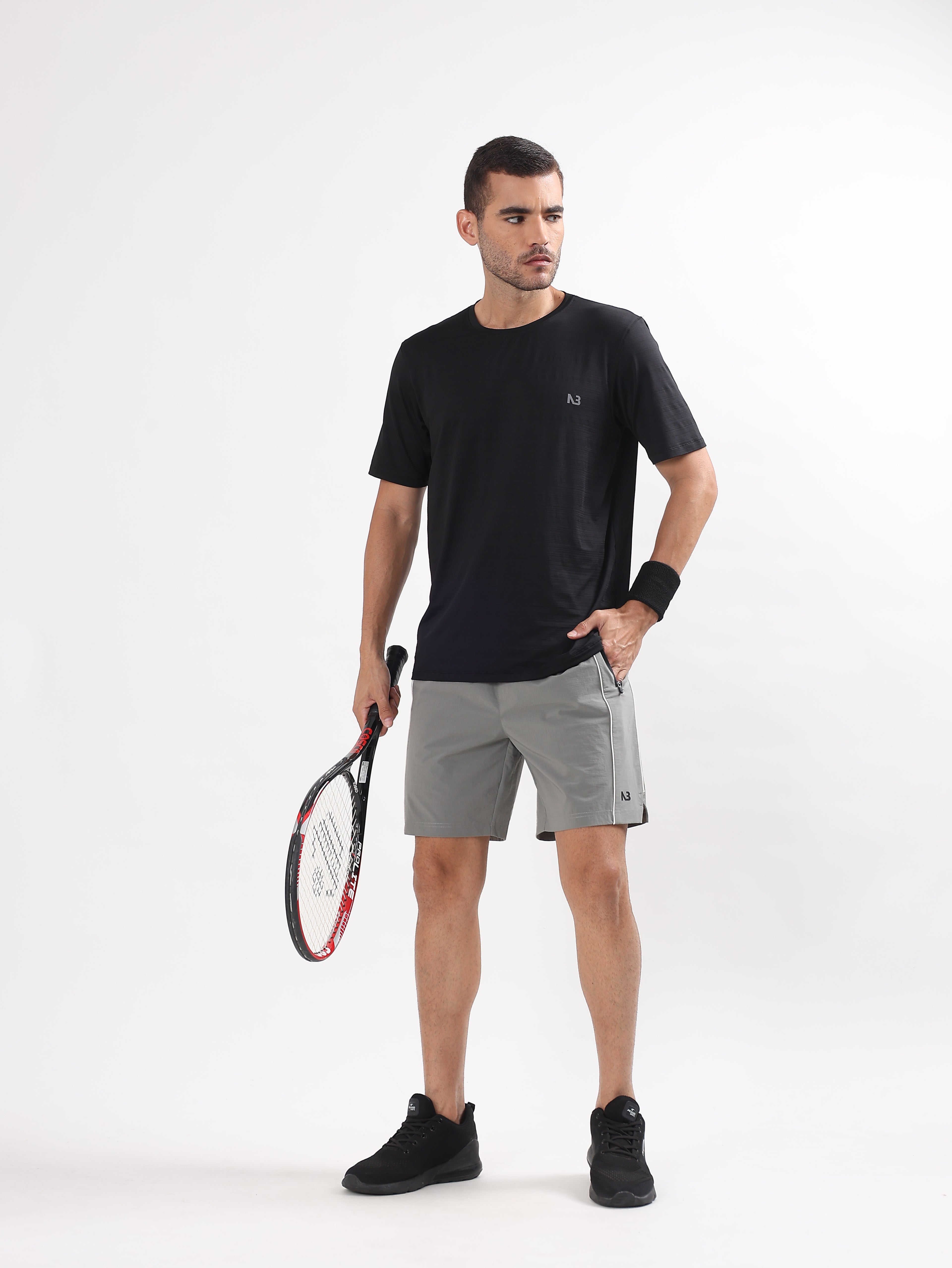 CORE BLACK PERFORMANCE T-SHIRT