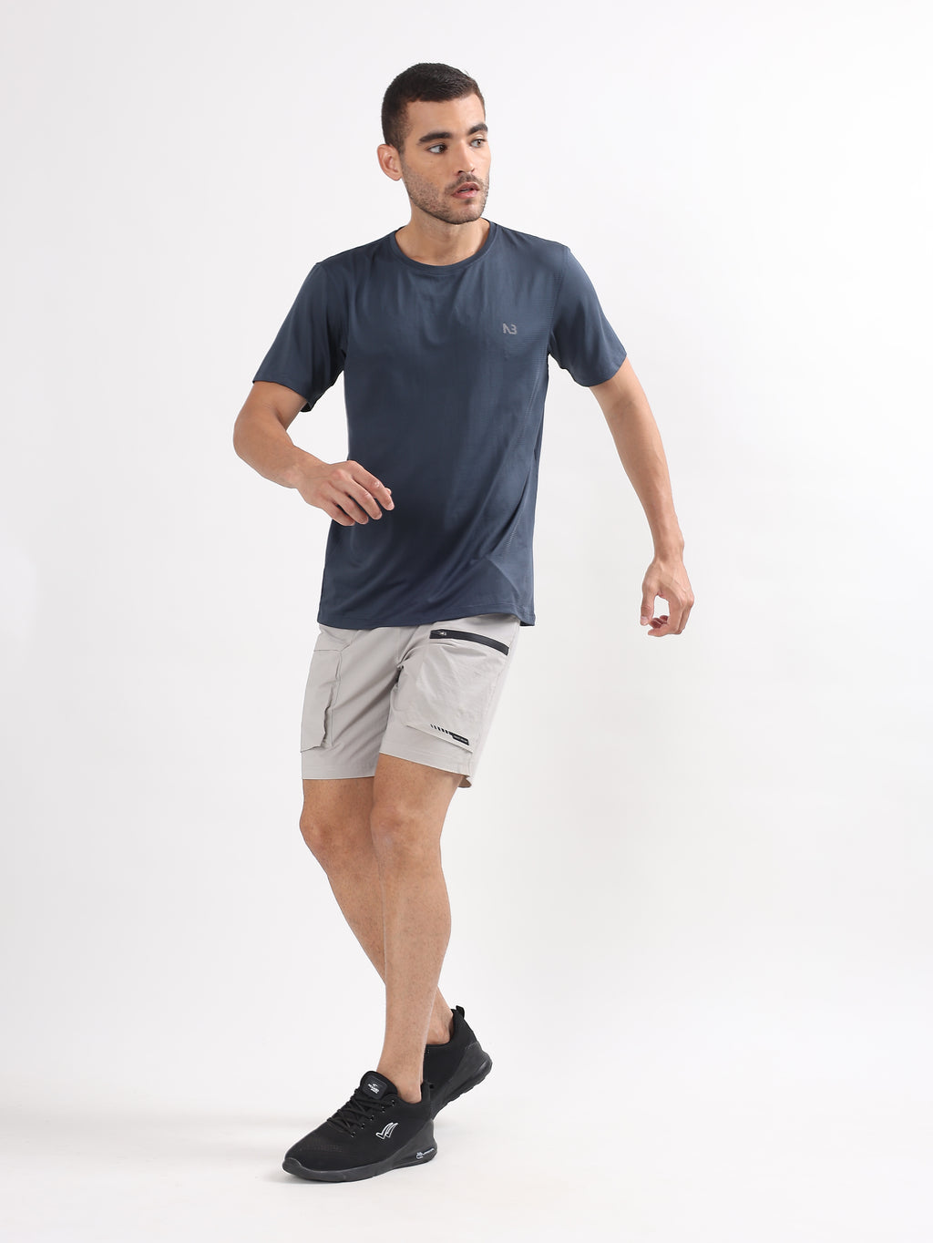 MICRO-TEXTURED PERFORMANCE SPORTS T-SHIRT