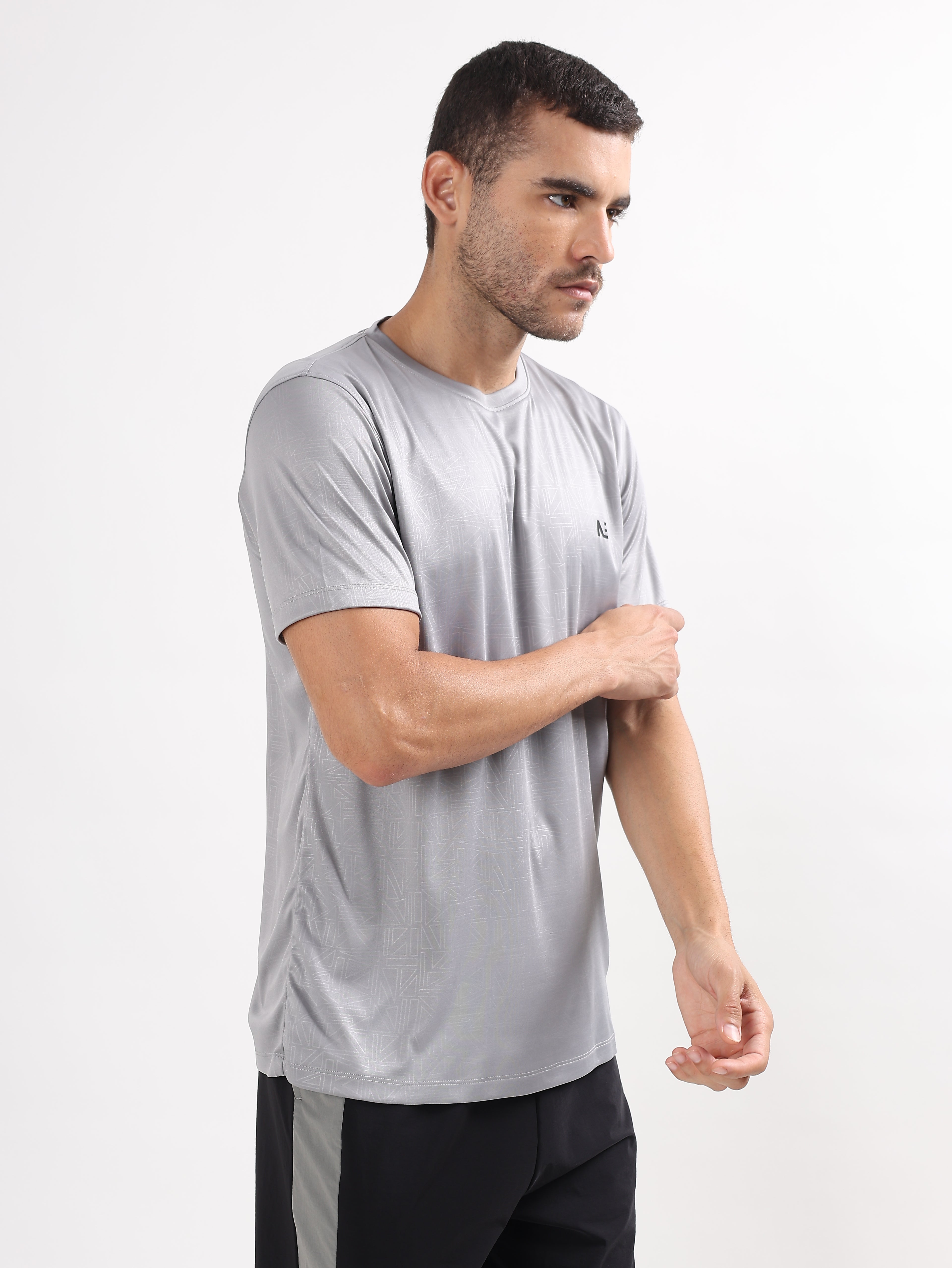 GEOMETRIC JACQUARD SPORTS T-SHIRT
