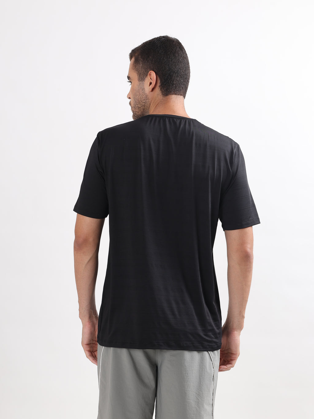CORE BLACK PERFORMANCE T-SHIRT