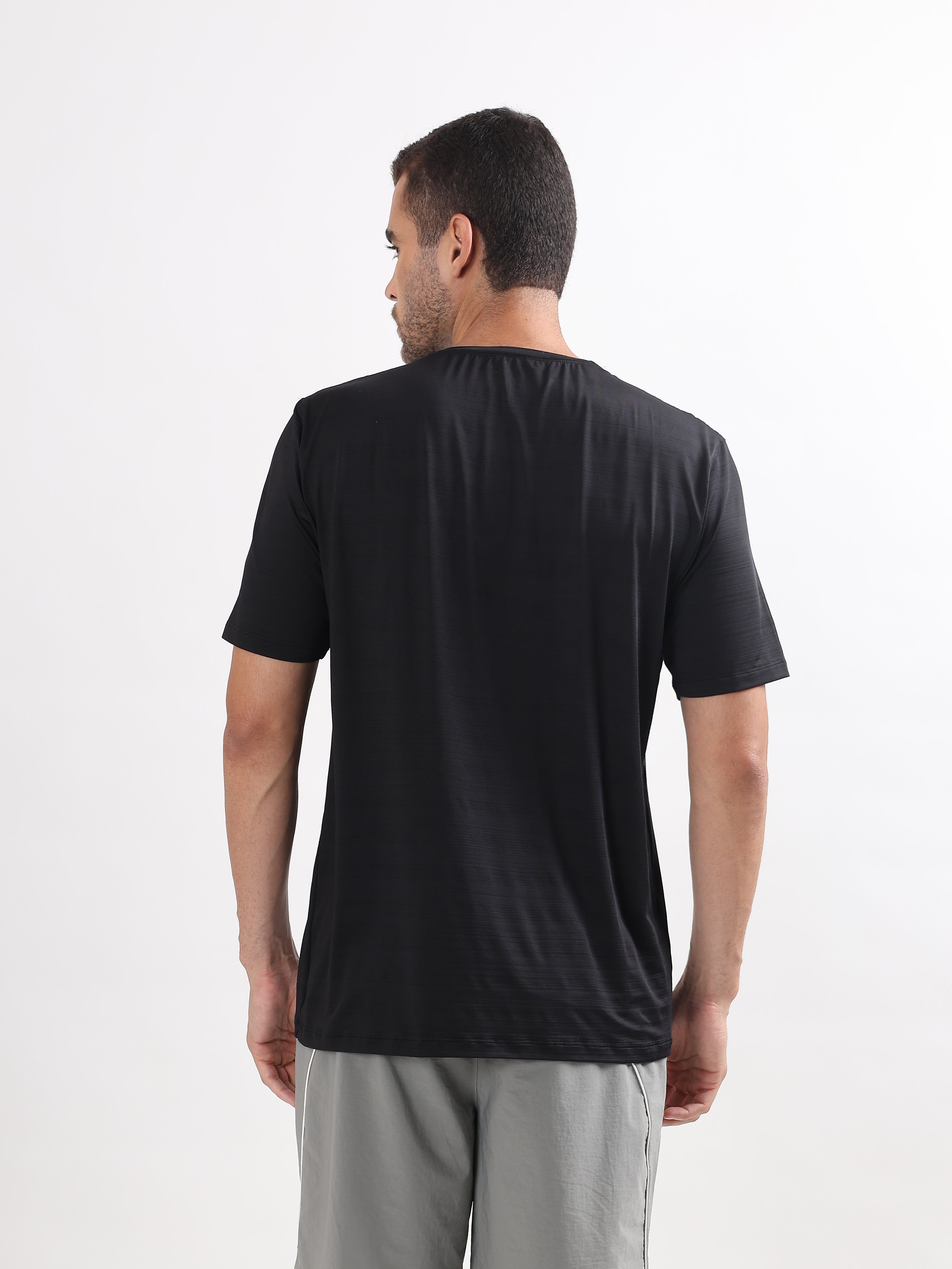 CORE BLACK PERFORMANCE T-SHIRT