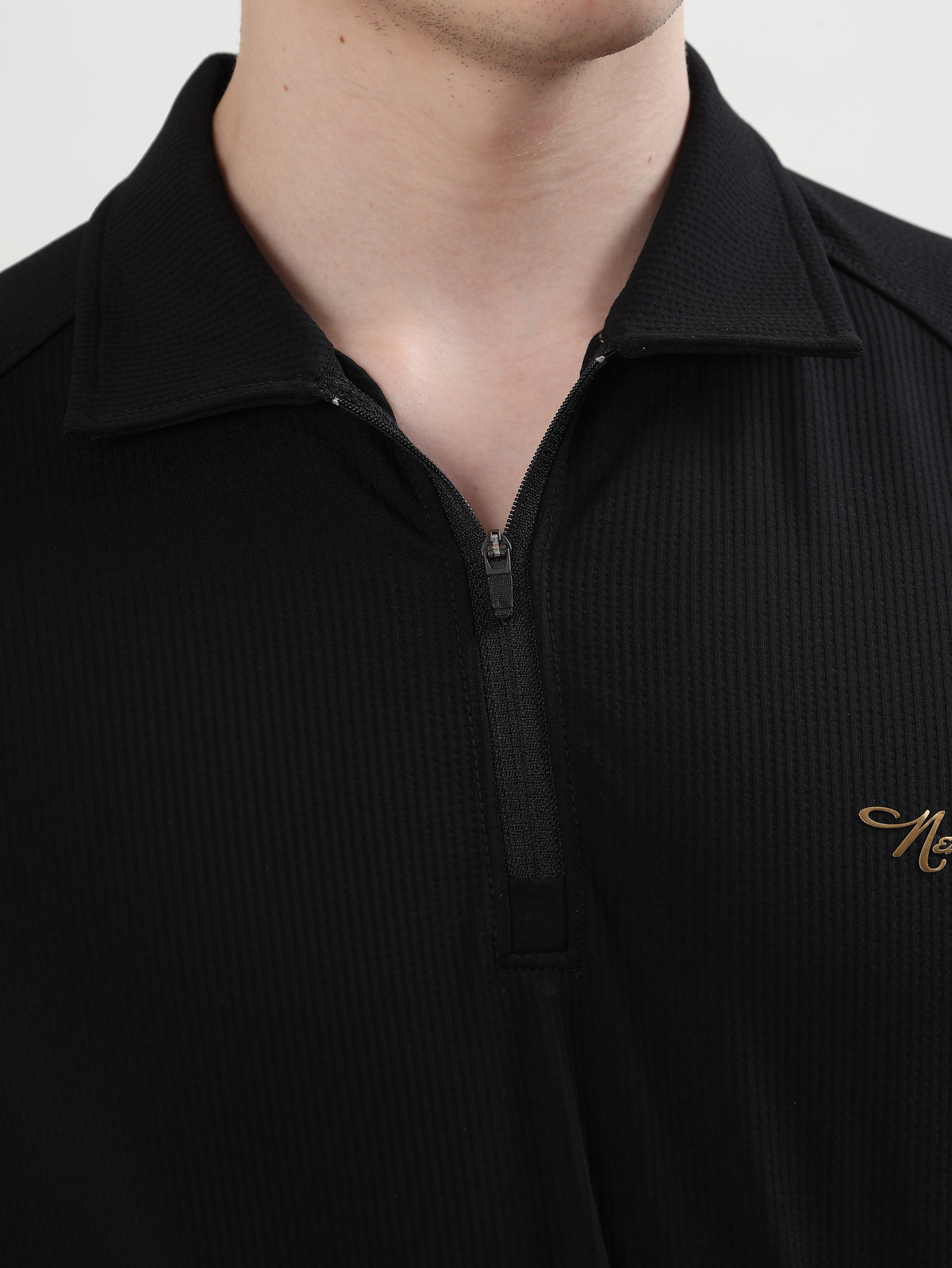 MEN BLACK TEXTURED HALF-ZIP POLO T-SHIRT