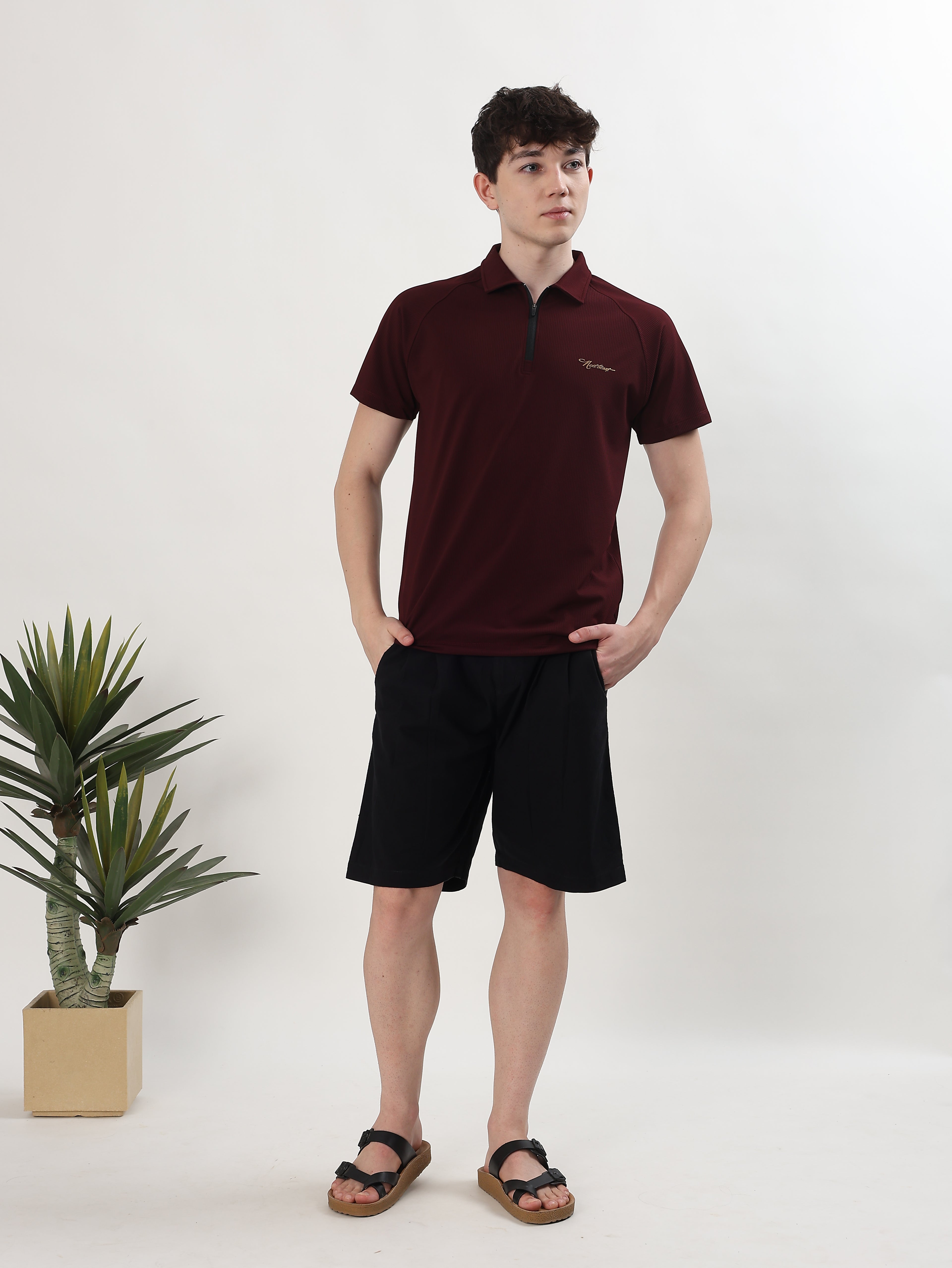 MEN MAROON TEXTURED HALF-ZIP POLO T-SHIRT