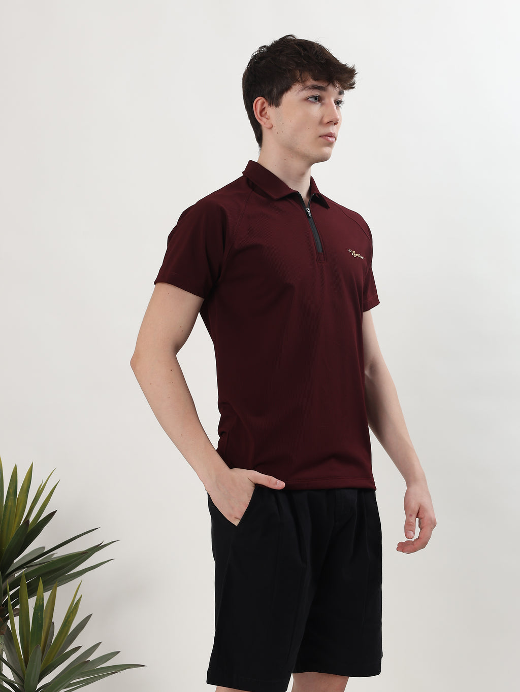MEN MAROON TEXTURED HALF-ZIP POLO T-SHIRT