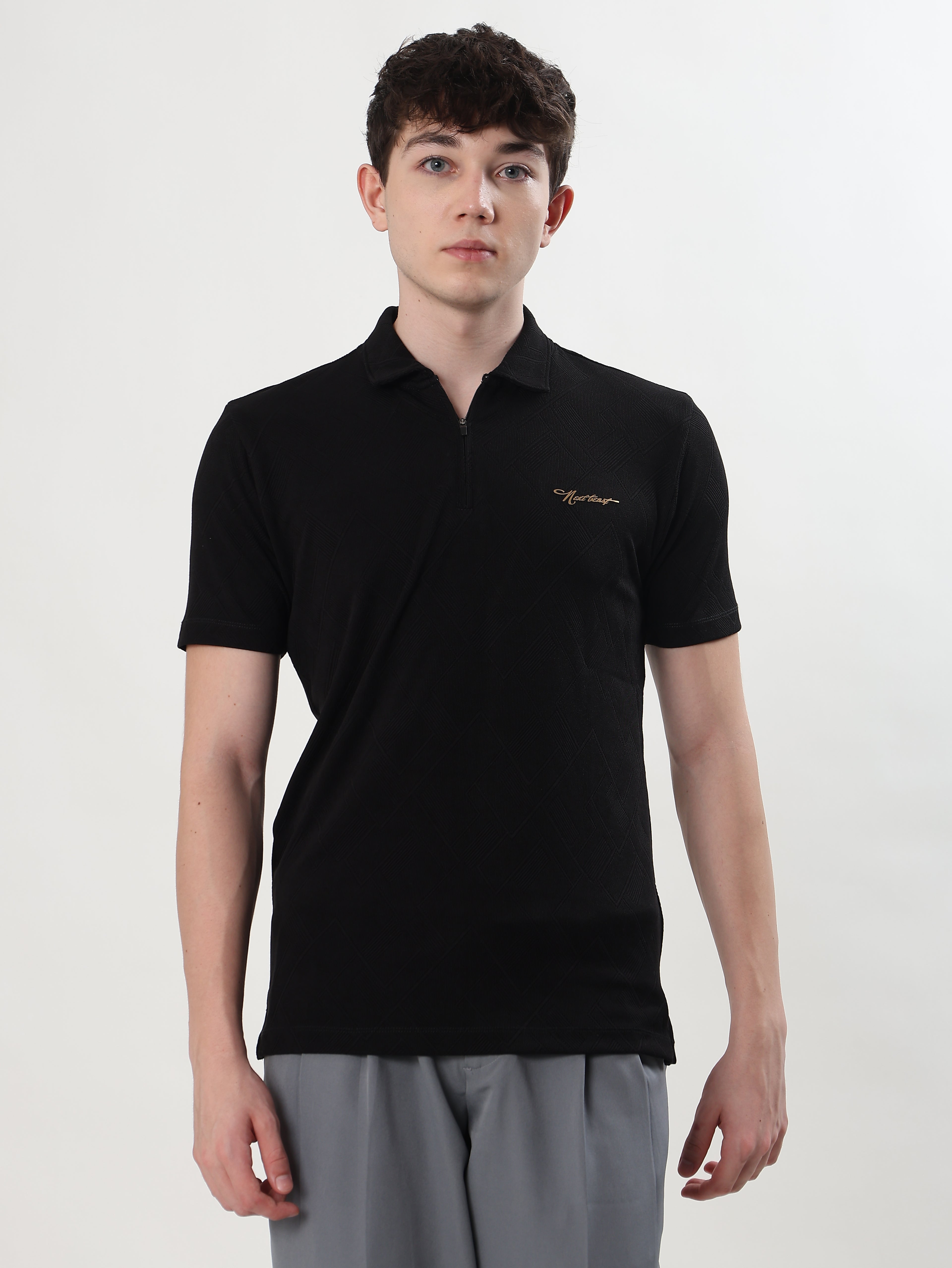 MEN BLACK TEXTURED POLO T-SHIRT