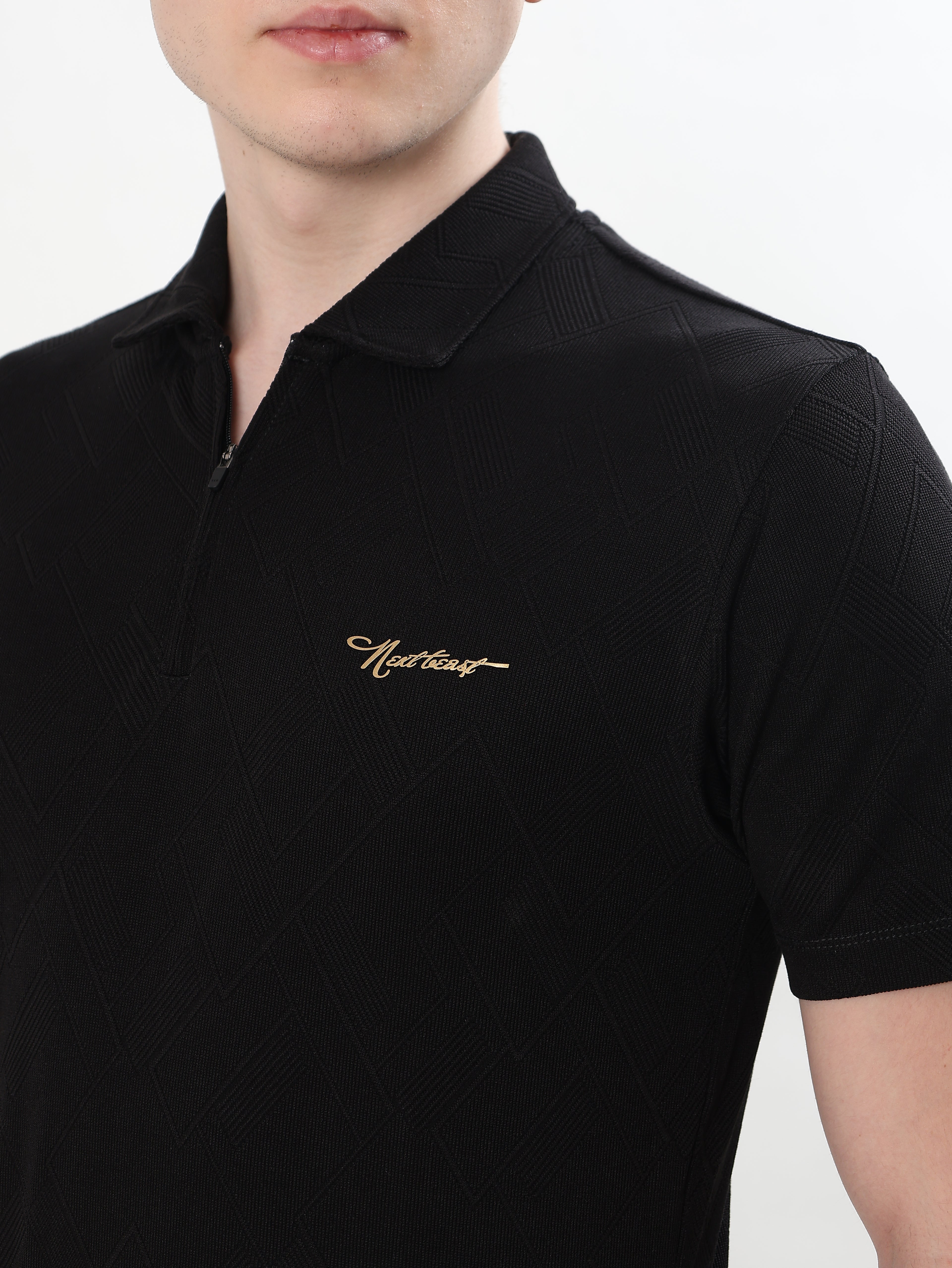 MEN BLACK TEXTURED POLO T-SHIRT