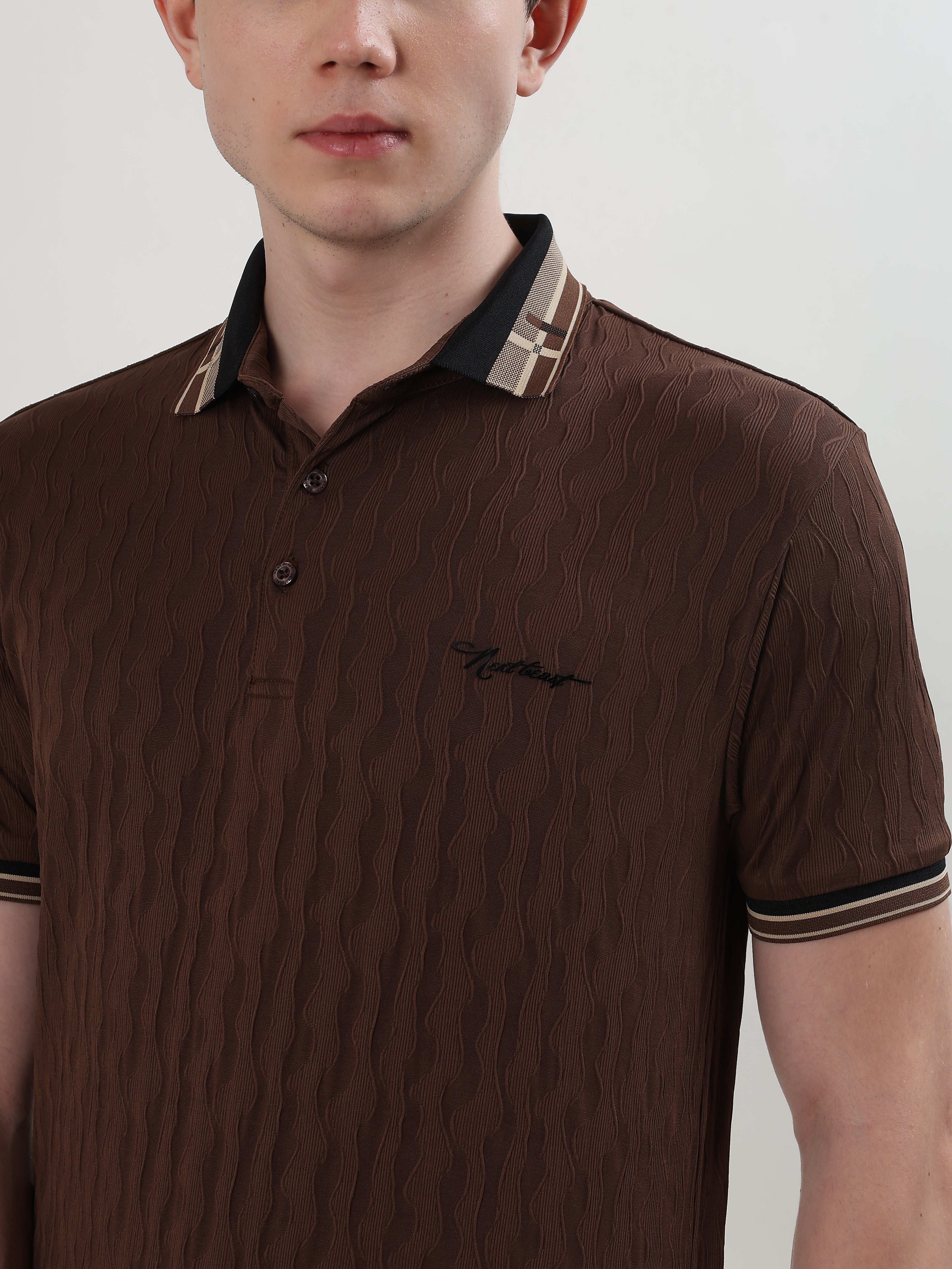 MEN COFFEE BROWN TEXTURED REGULAR FIT POLO T-SHIRT