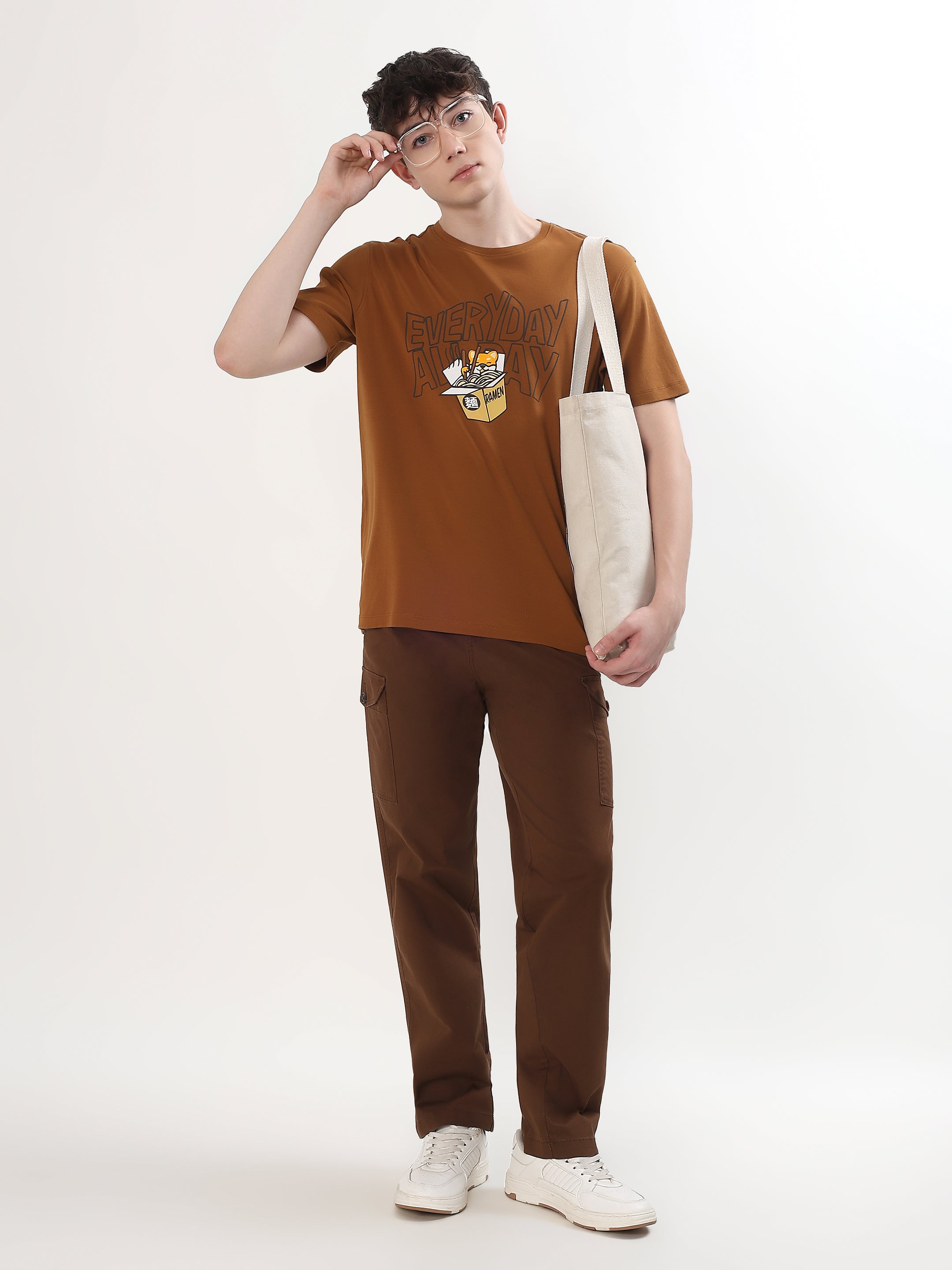GINGER BROWN EVERYDAY RAMEN GRAPHIC T-SHIRT