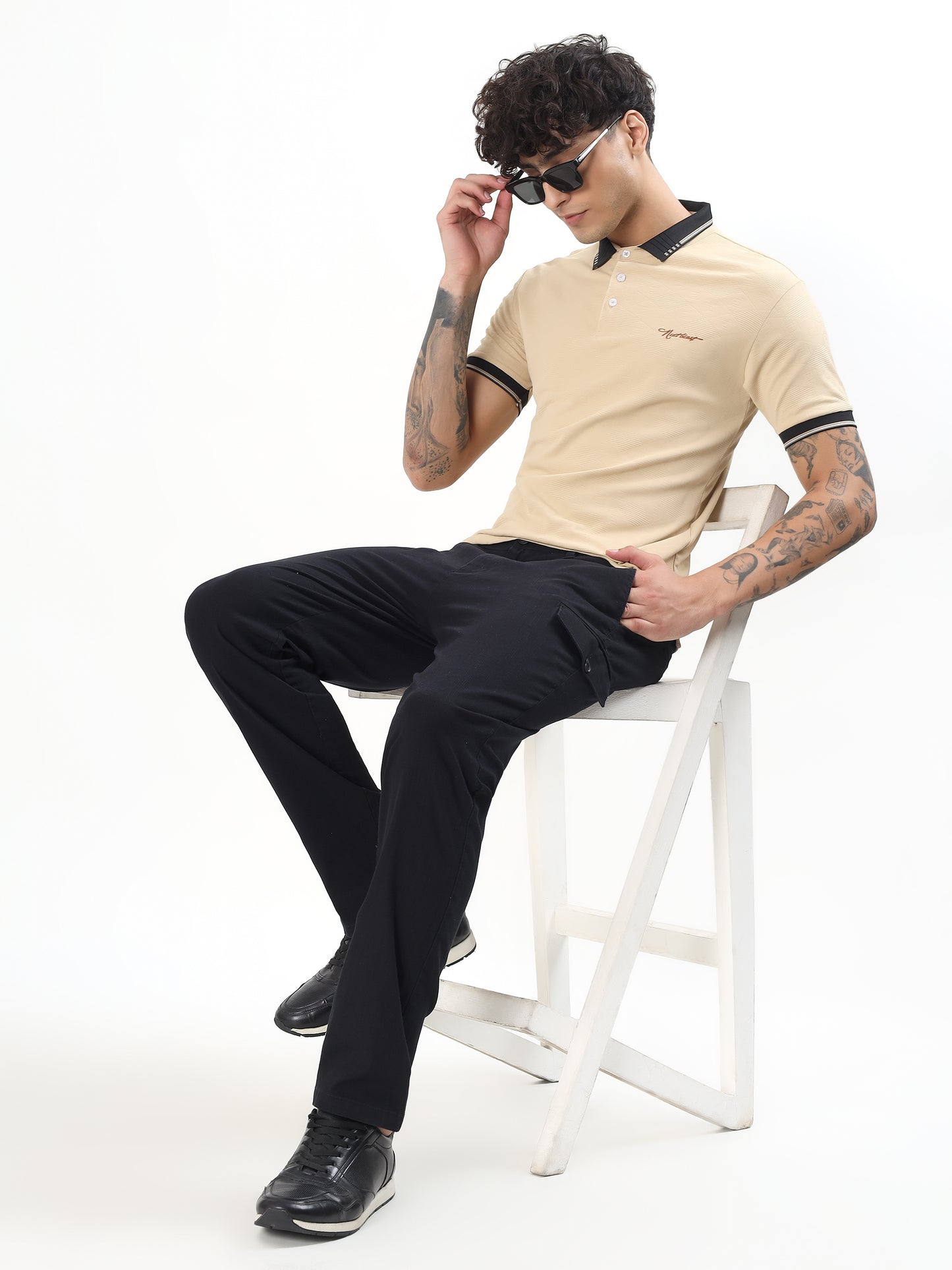 SUBTLE TEXTURED CONTRAST COLLAR POLO T-SHIRT - CREAM