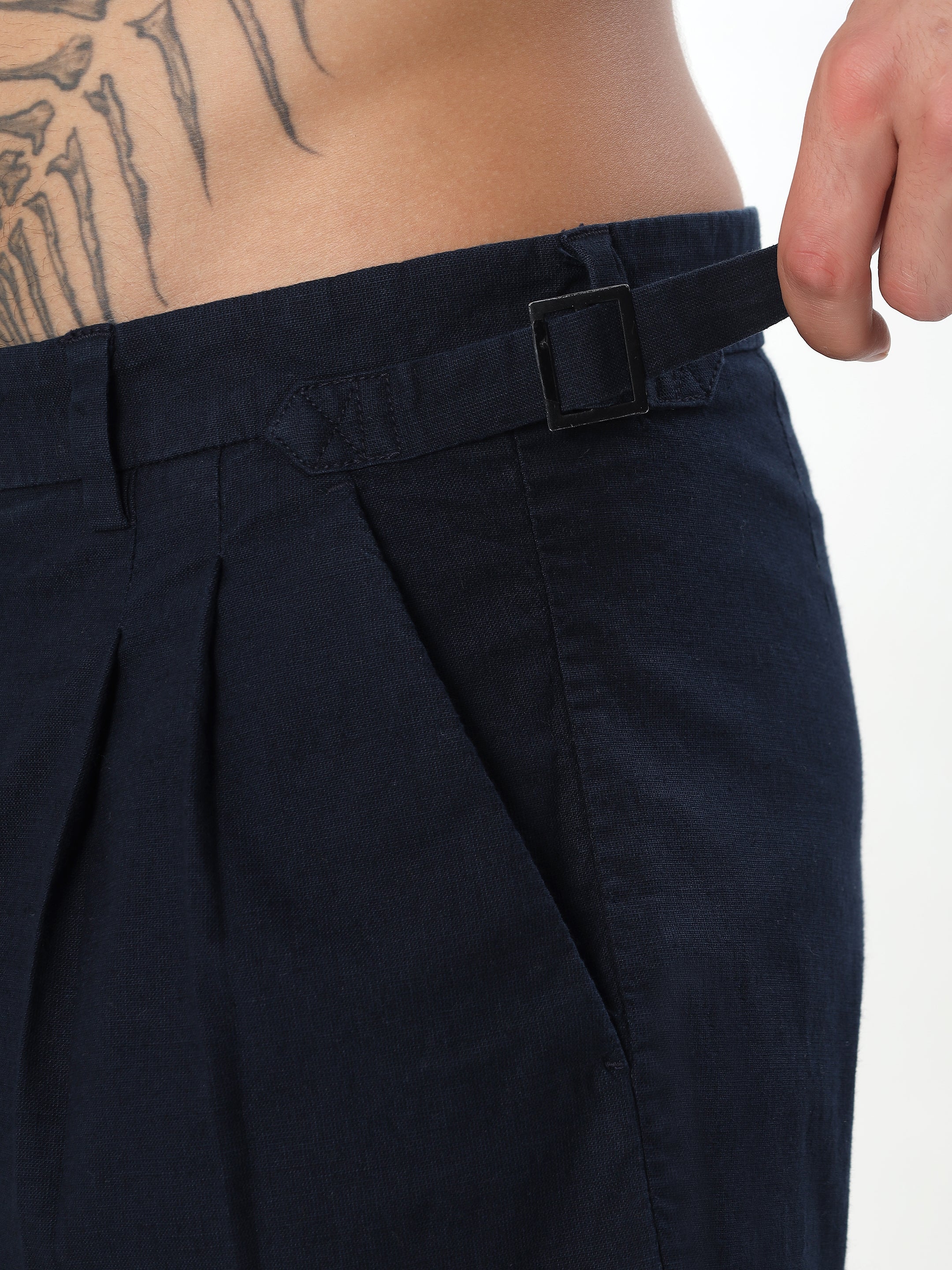 TAILORED PLEATED BERMUDA SHORTS