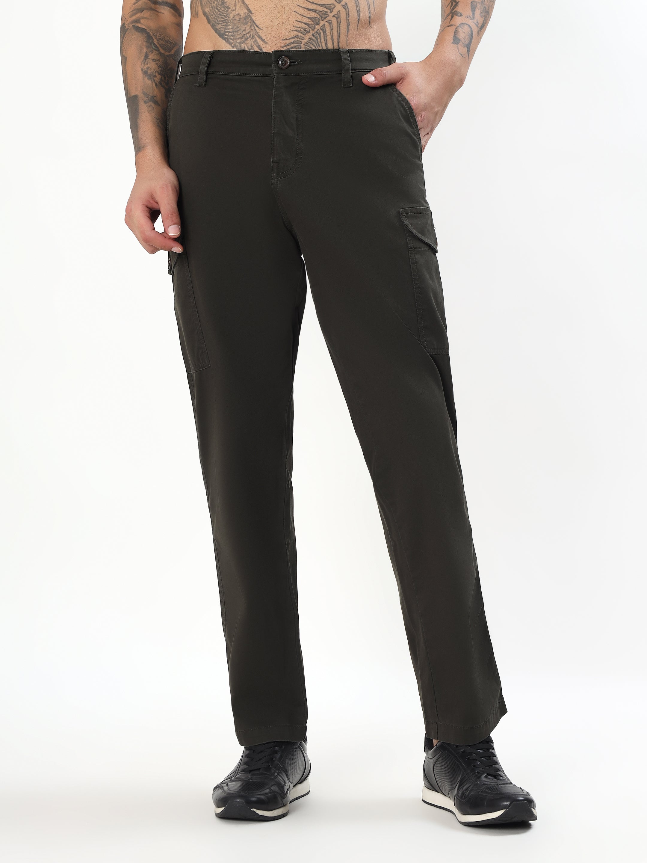 MEN OLIVE GREEN FIT FLAT-FRONT CARGO PANTS