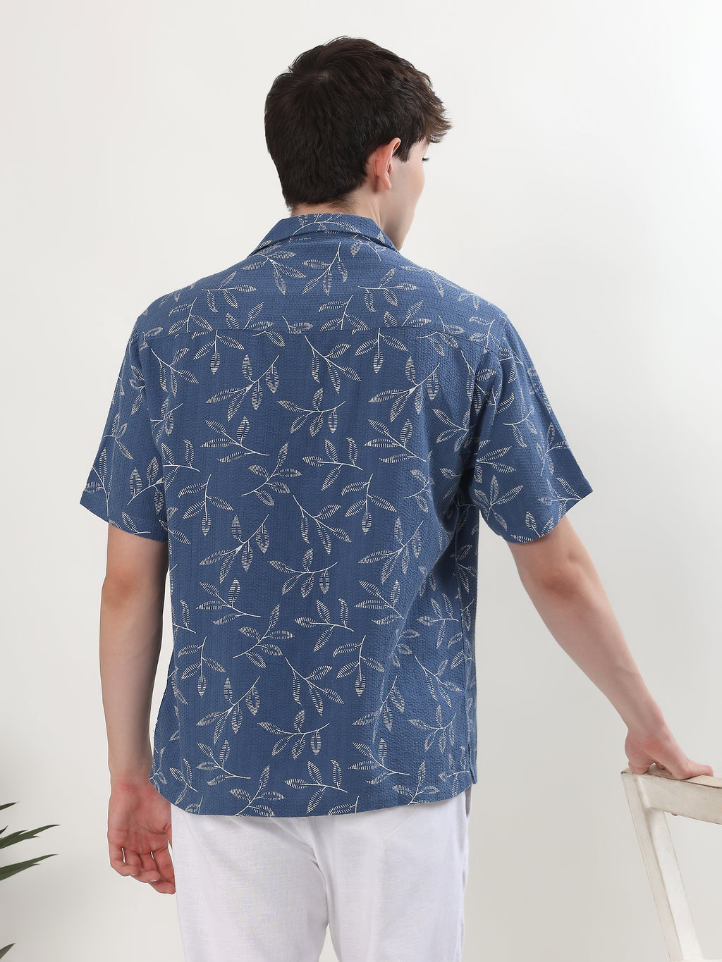 DUSTY BLUE BOTANICAL PRINT RESORT