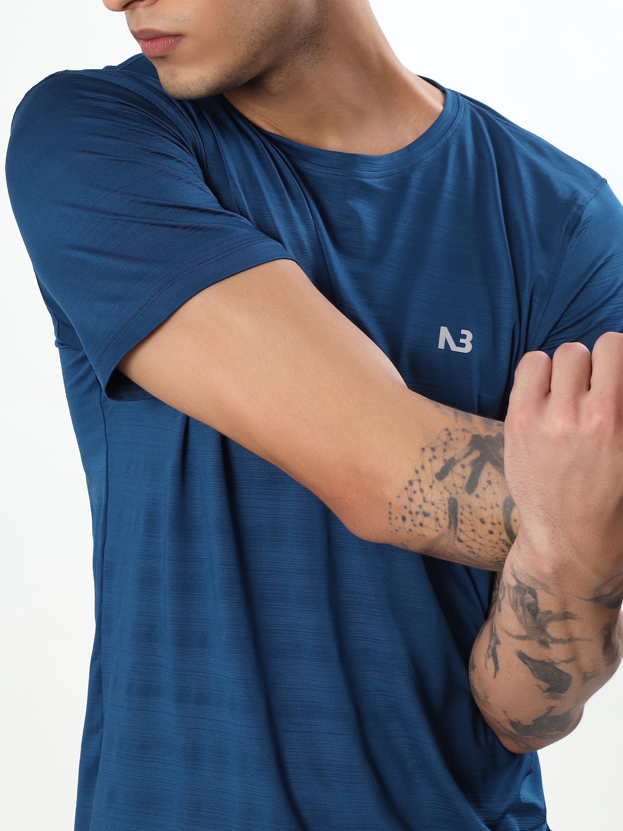 SOLID NAVY BLUE ACTIVEWEAR T-SHIRT