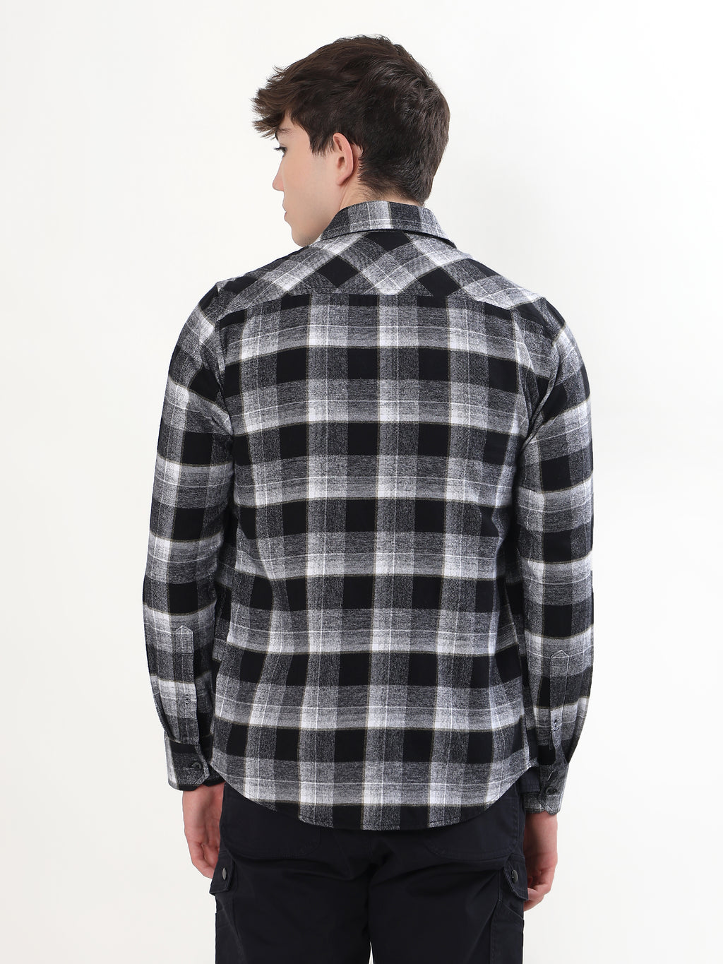 BLACK AND WHITE FLANNEL