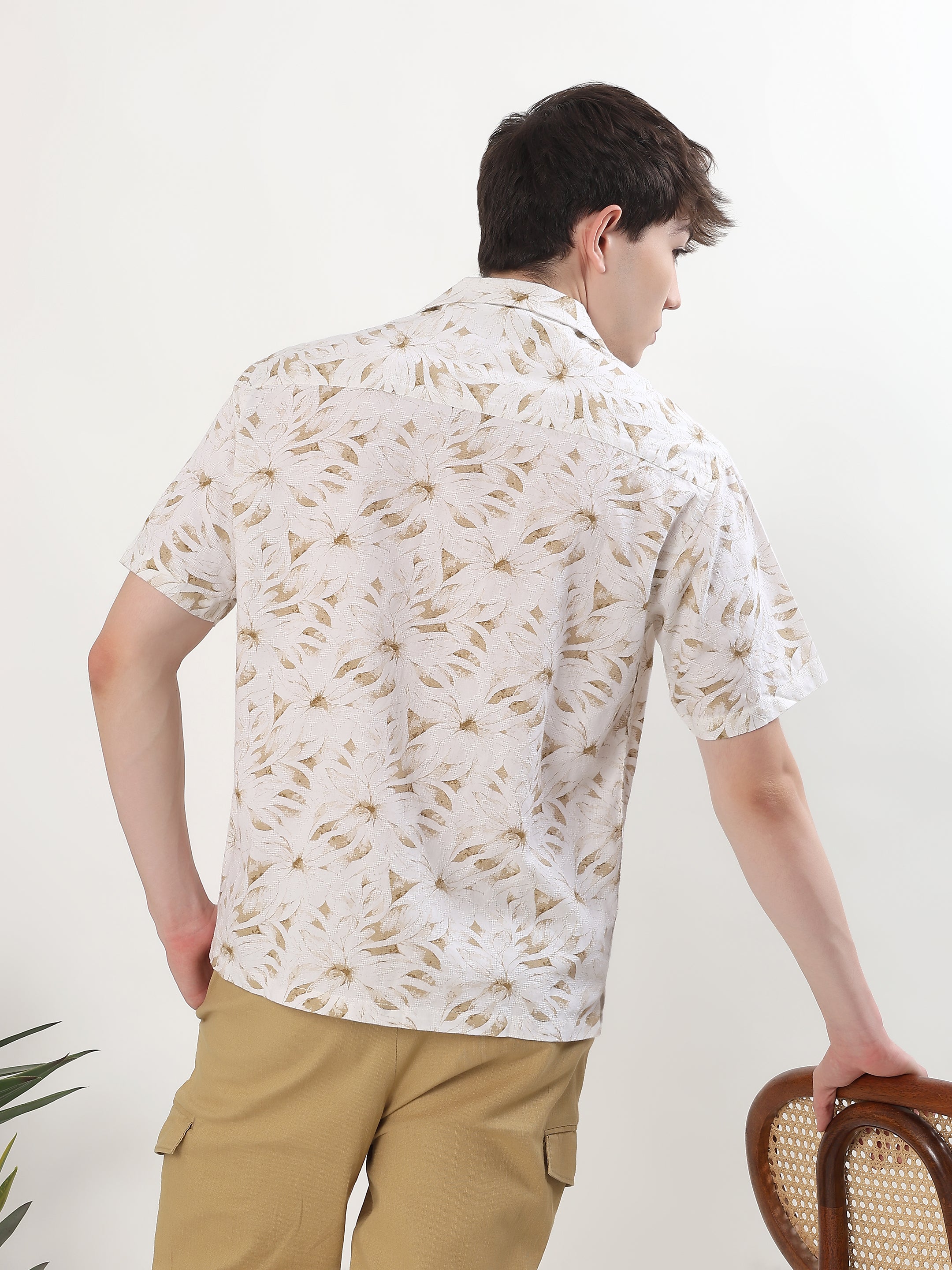 IVORY & SAND BEIGE TROPICAL FLORAL RESORT