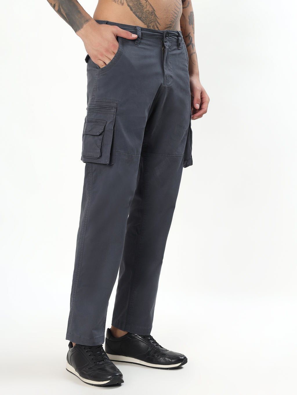 MEN DARK GREY CARGO PANTS