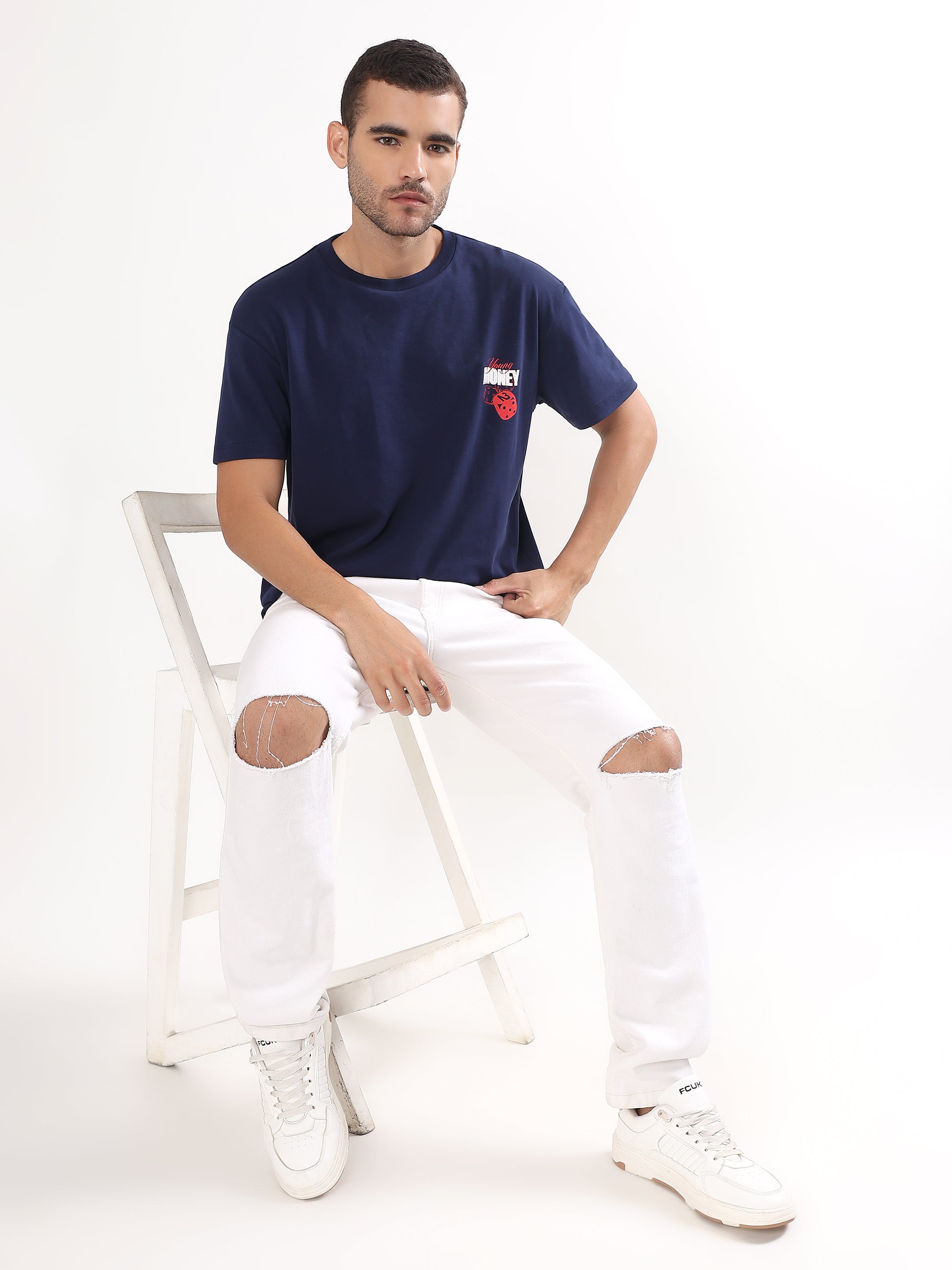 NAVY BLUE GRAPHIC OVERSIZED T-SHIRT