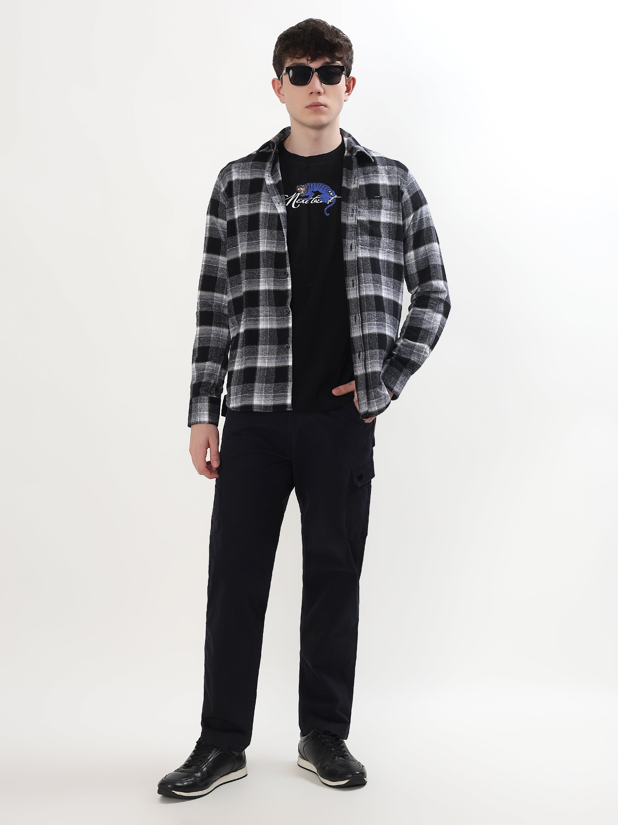 BLACK AND WHITE FLANNEL