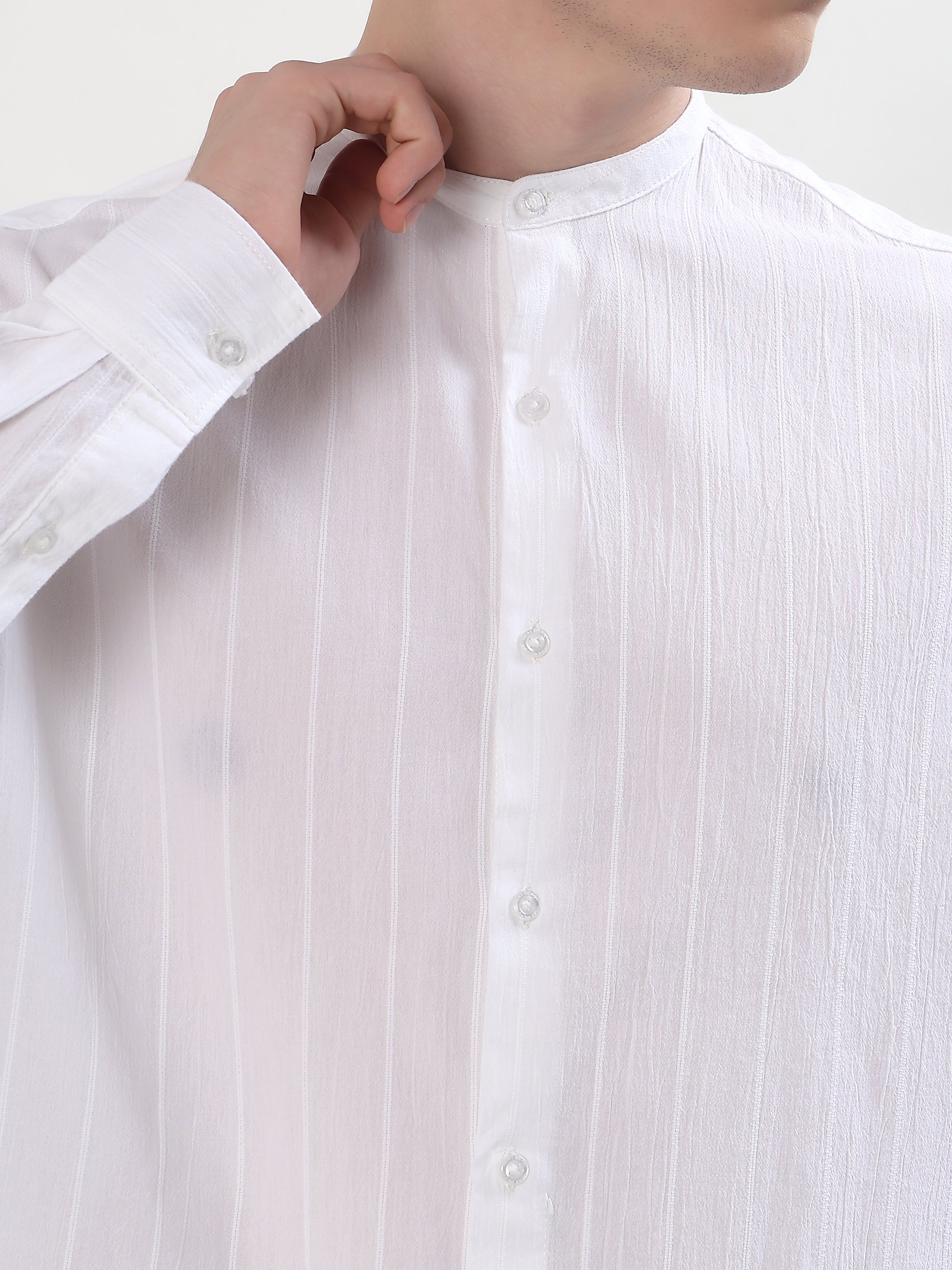 OFF WHITE SEERSUCKER MANDARIN COLLAR