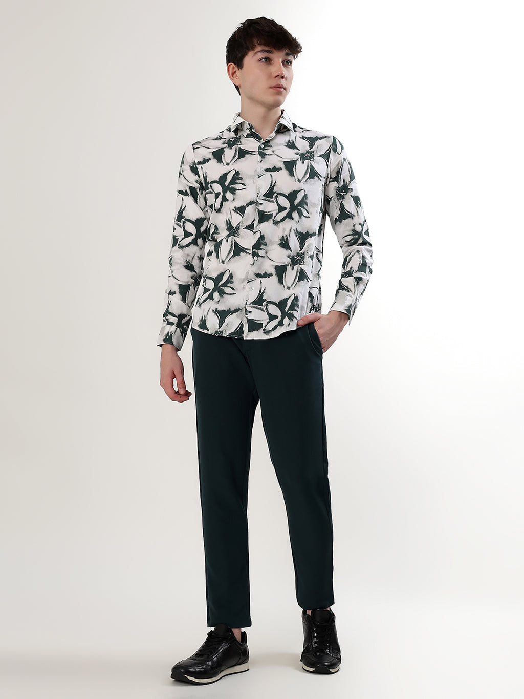 WHITE & FOREST GREEN FLORAL PRINT