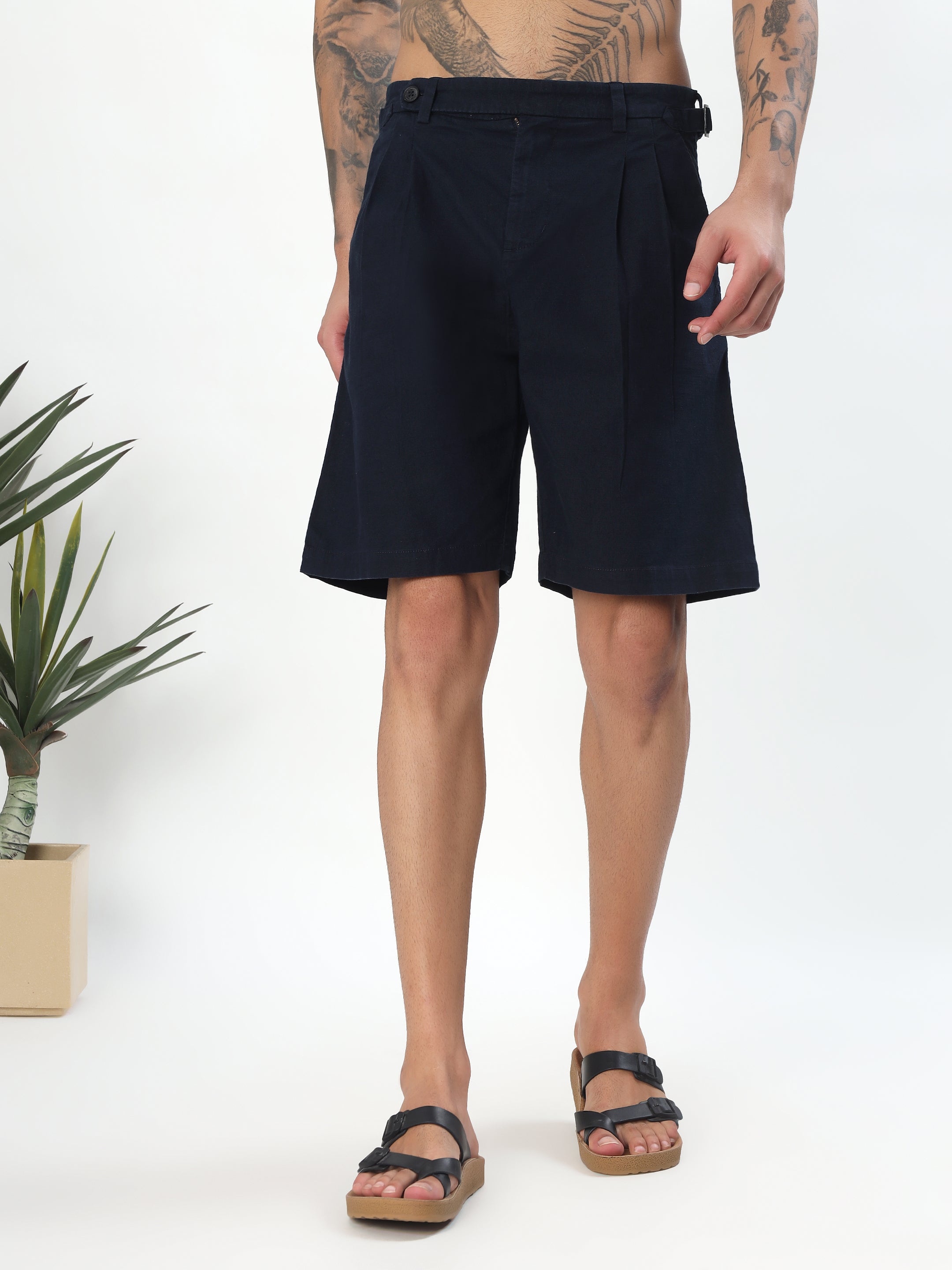 TAILORED PLEATED BERMUDA SHORTS