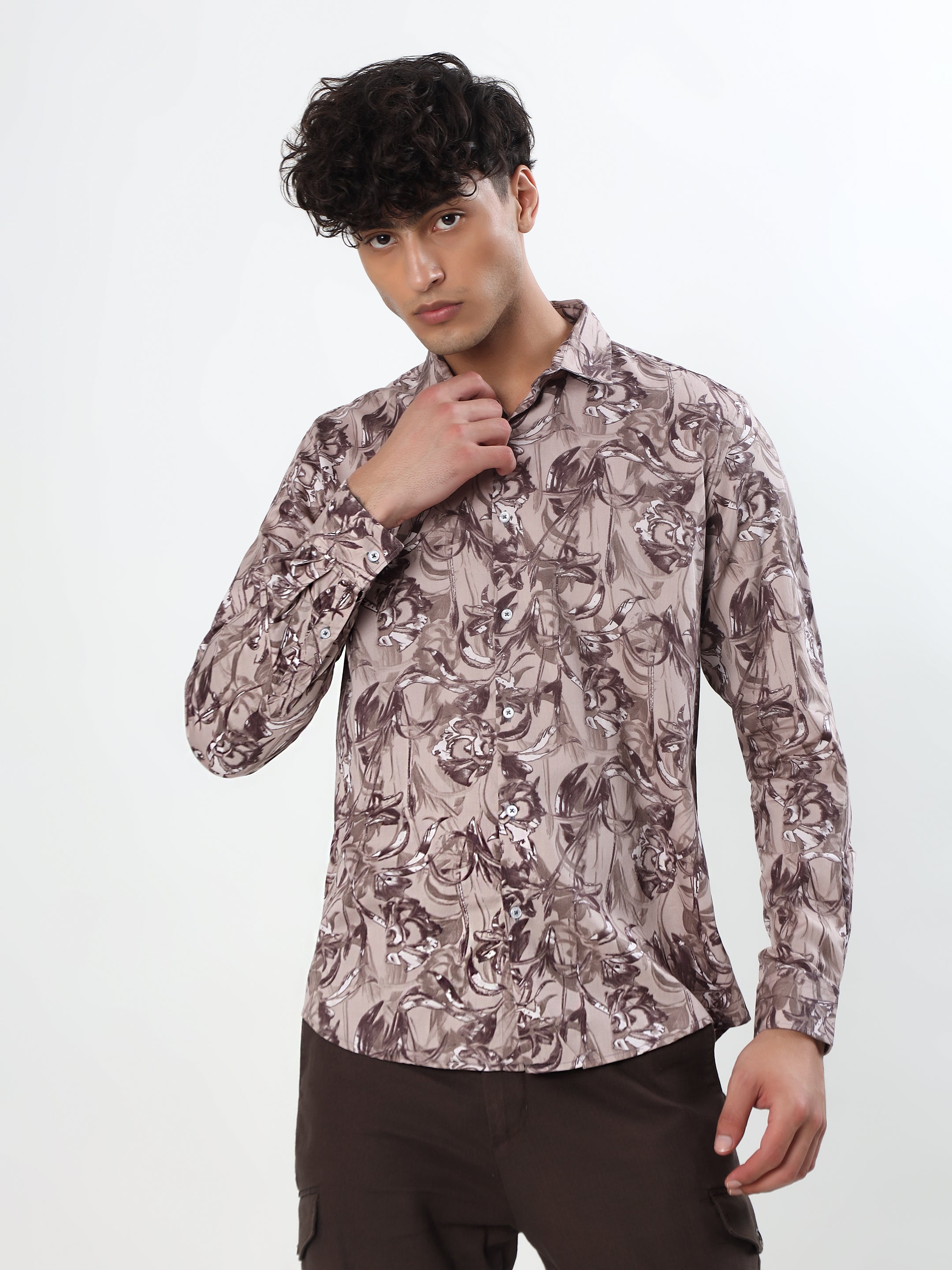 BEIGE AND BROWN ABSTRACT FLORAL SWIRL