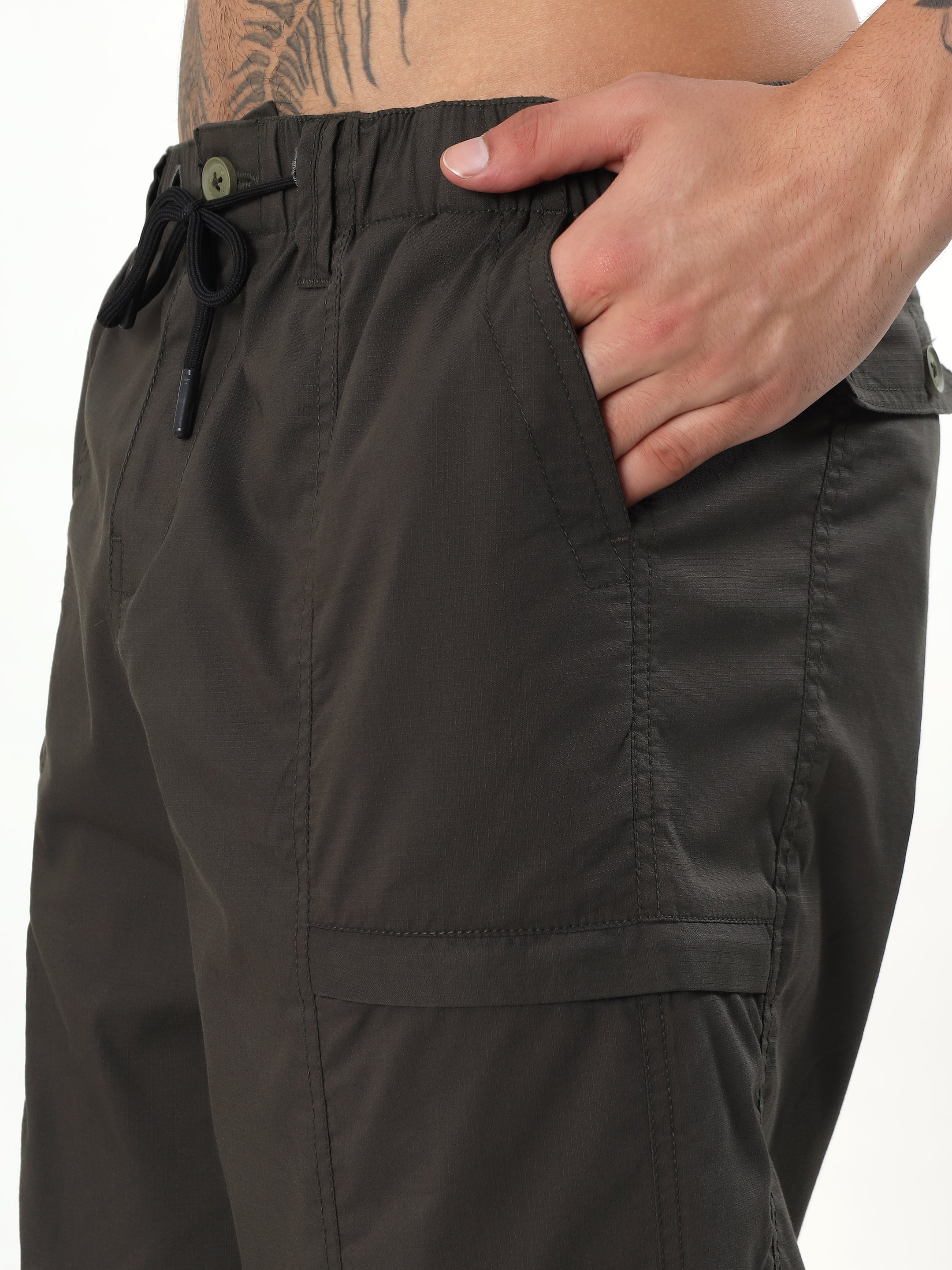 MEN COFFEE BROWN DRAWSTRING CARGO PANTS