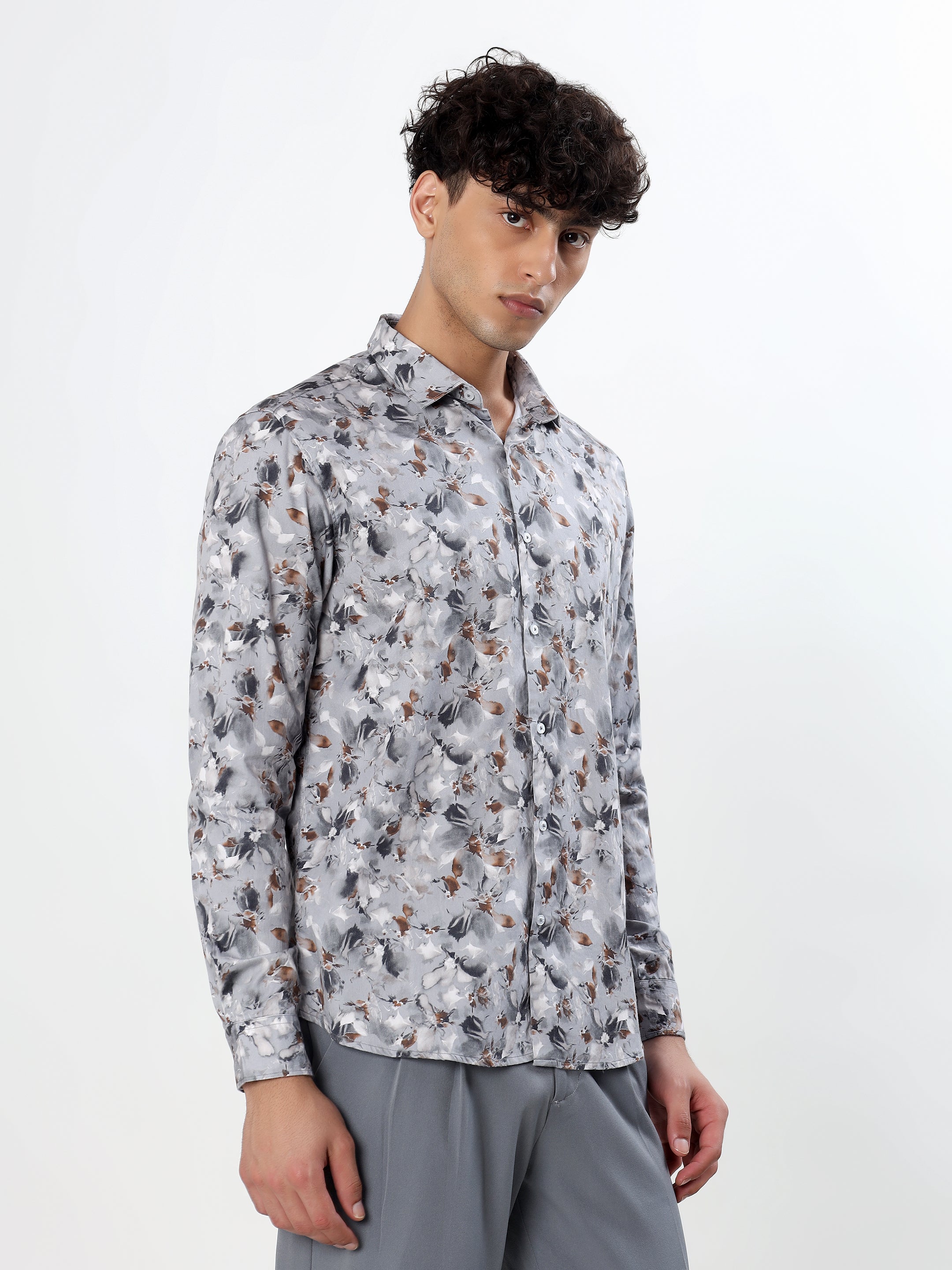 GREY AND TAN ABSTRACT SMUDGE PRINT