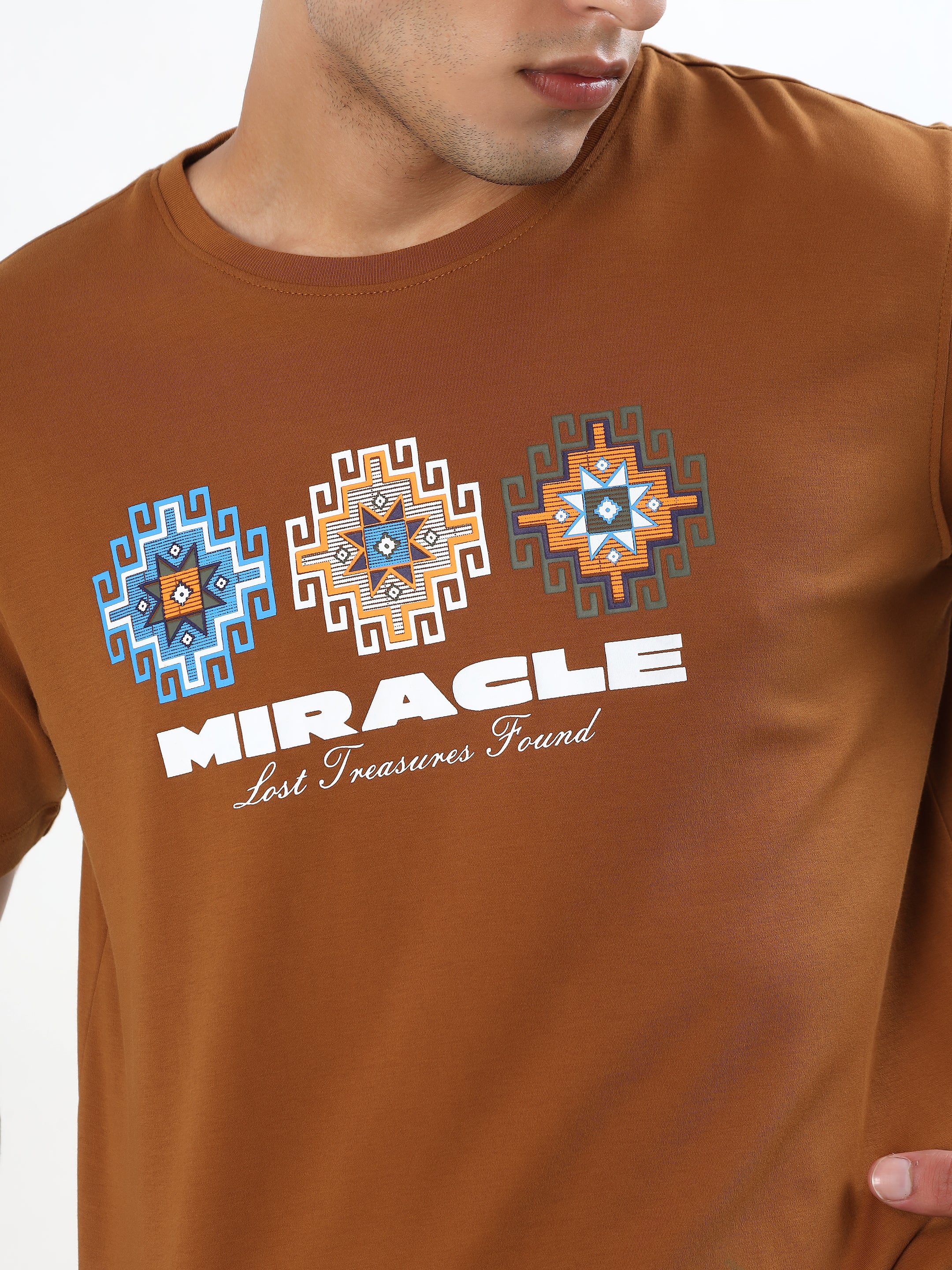 CARAMEL BROWN MIRACLE GRAPHIC T-SHIRTH