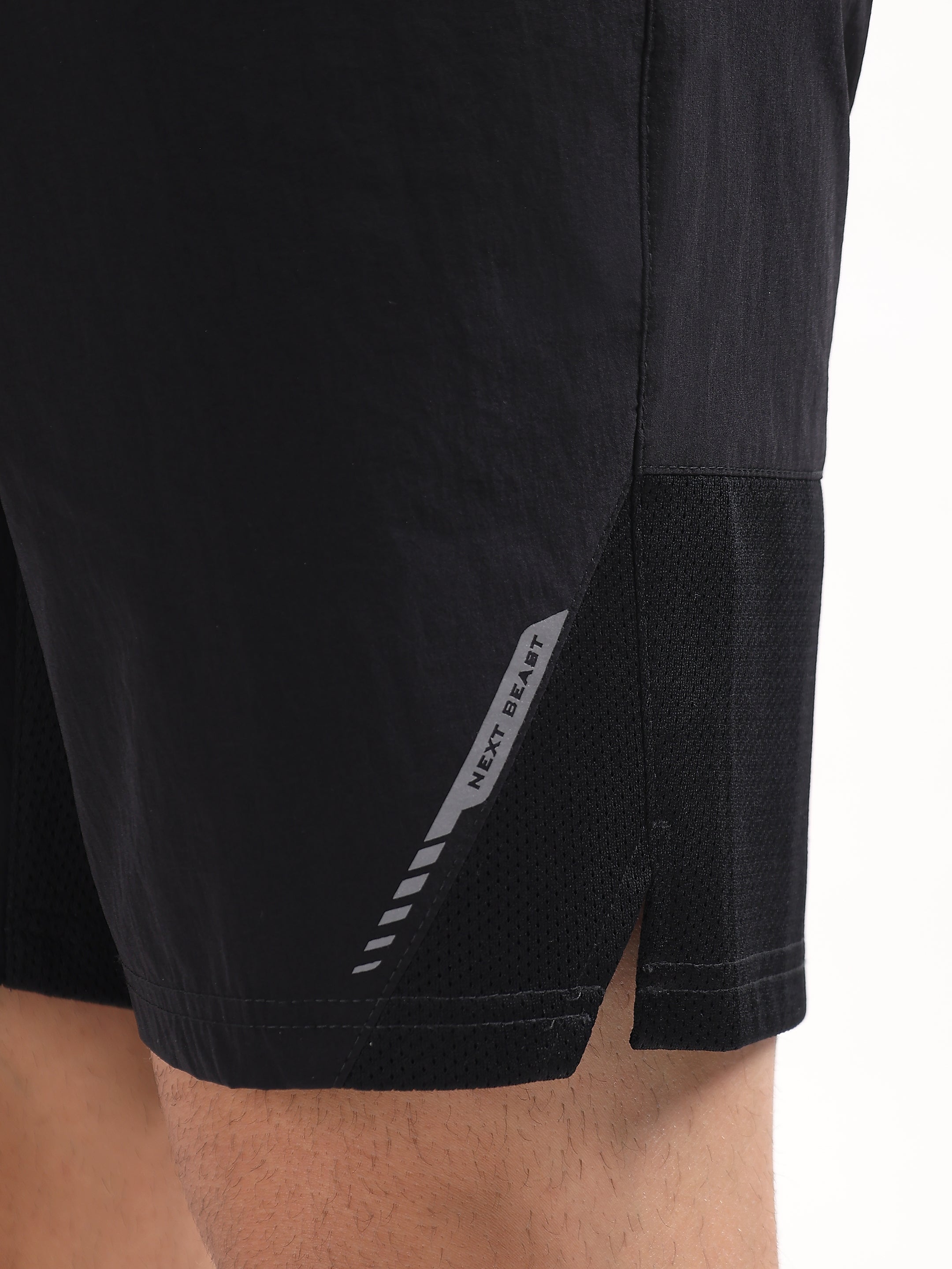 MEN BLACK LIGHTWEIGHT QUICK-DRY SPORTS SHORTS
