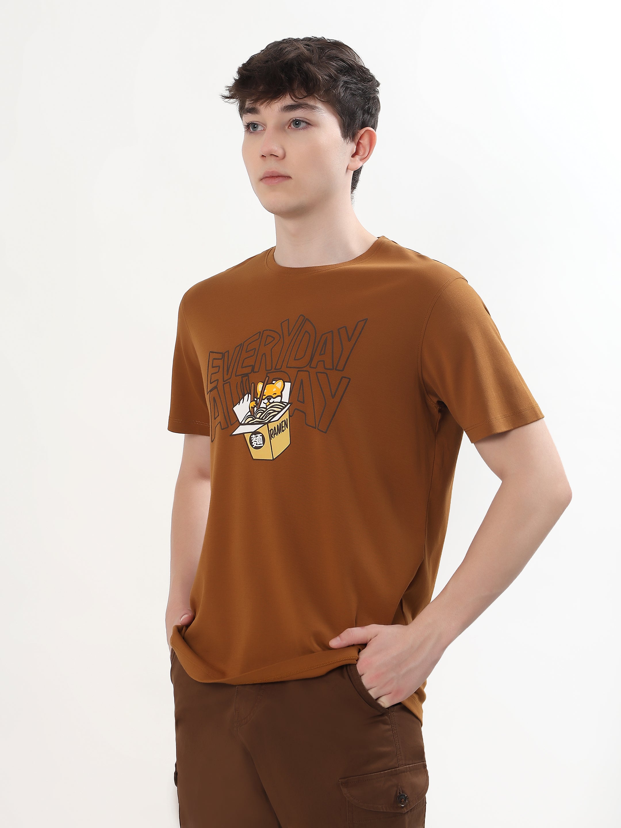 GINGER BROWN EVERYDAY RAMEN GRAPHIC T-SHIRT
