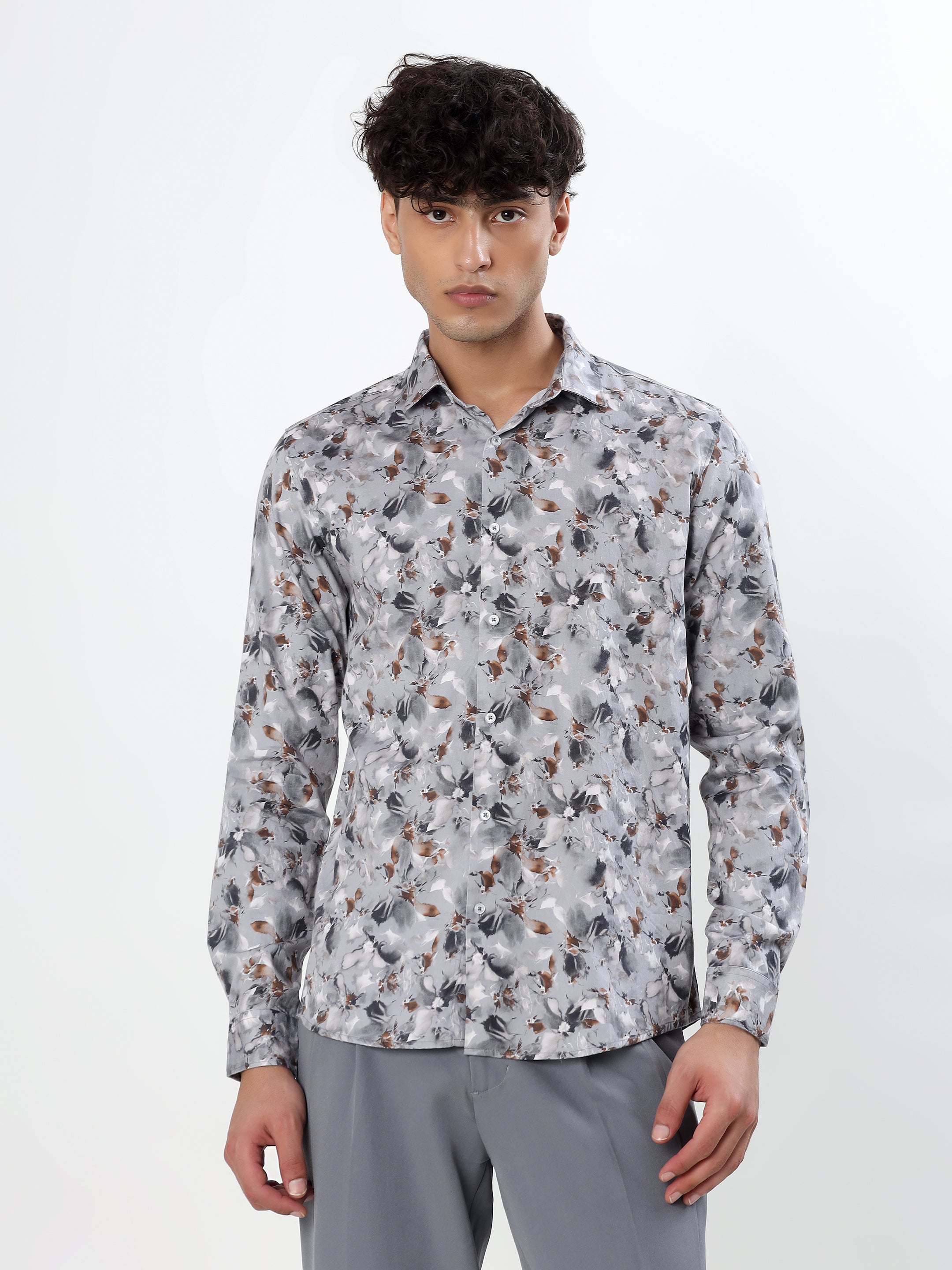 GREY AND TAN ABSTRACT SMUDGE PRINT