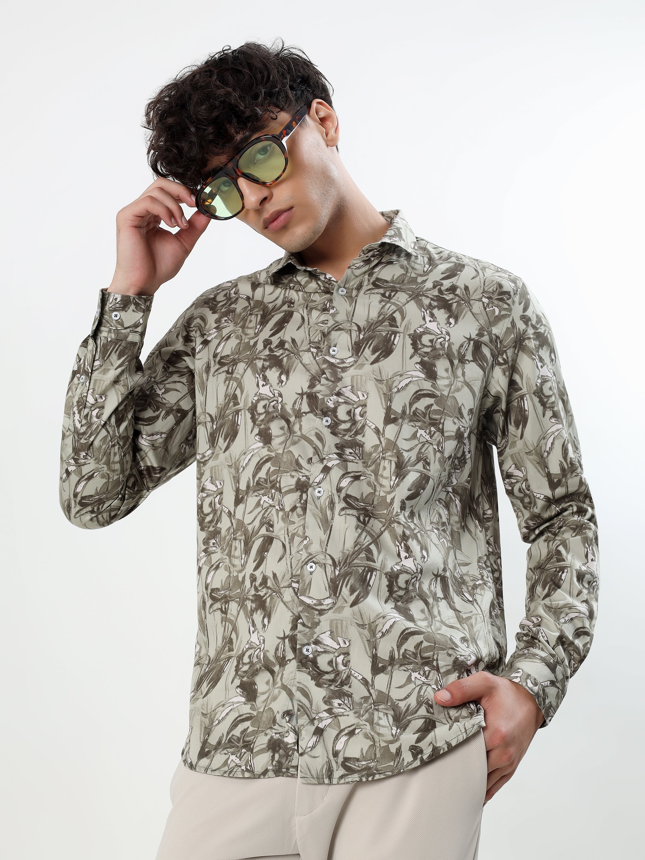 OLIVE GREEN AND KHAKI ABSTRACT