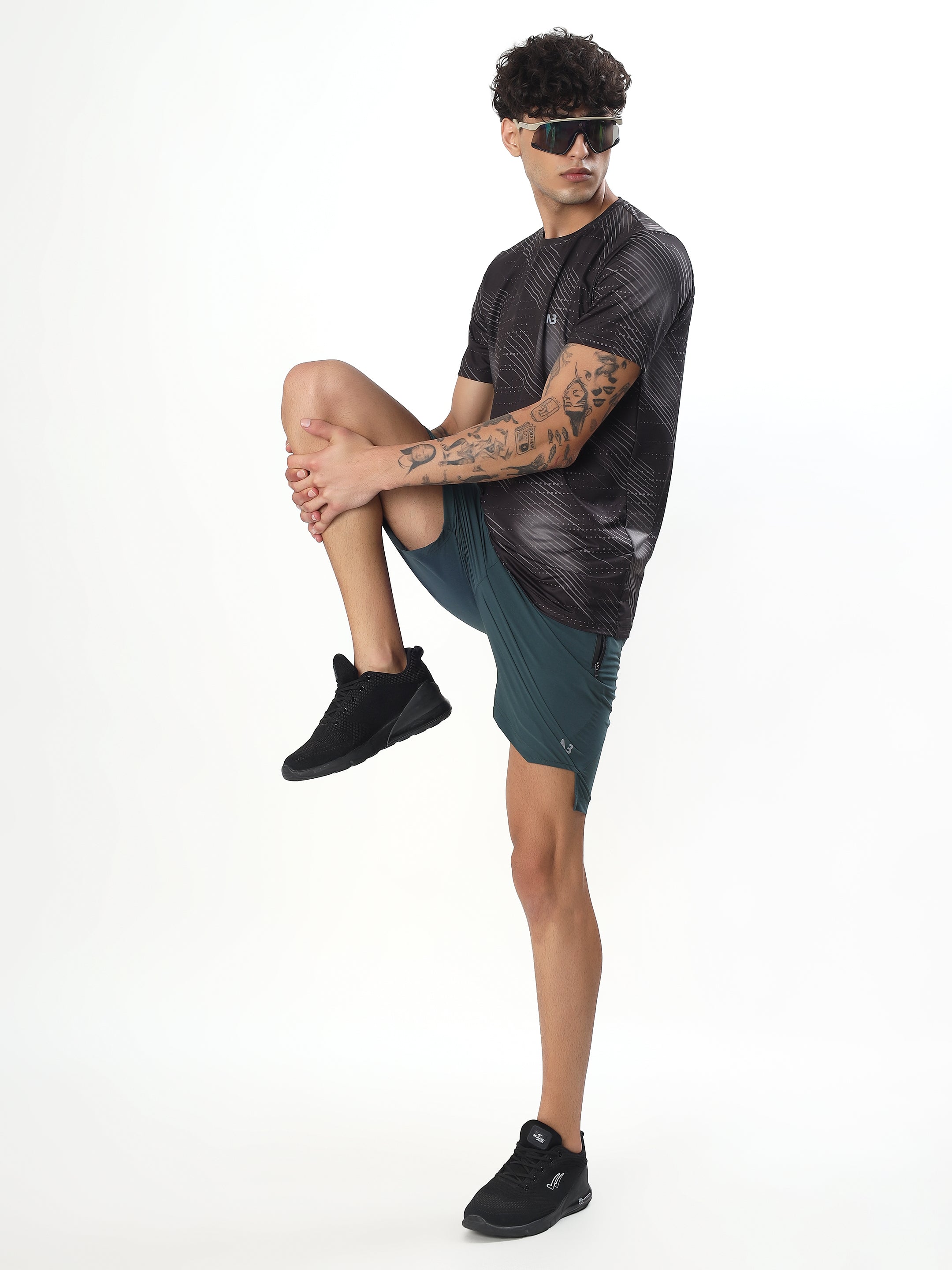BLACK ABSTRACT PRINT ACTIVEWEAR T-SHIRT