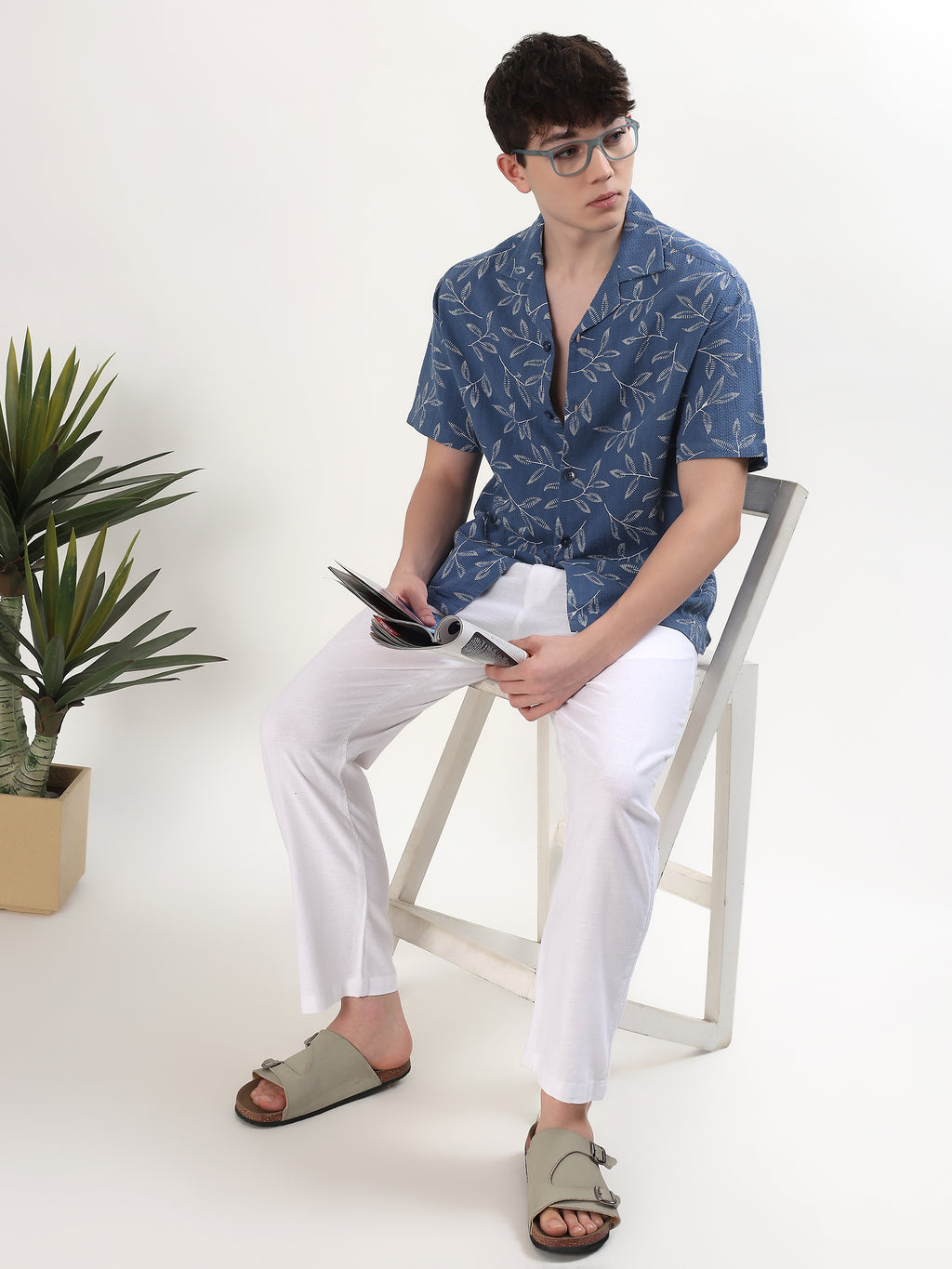 DUSTY BLUE BOTANICAL PRINT RESORT