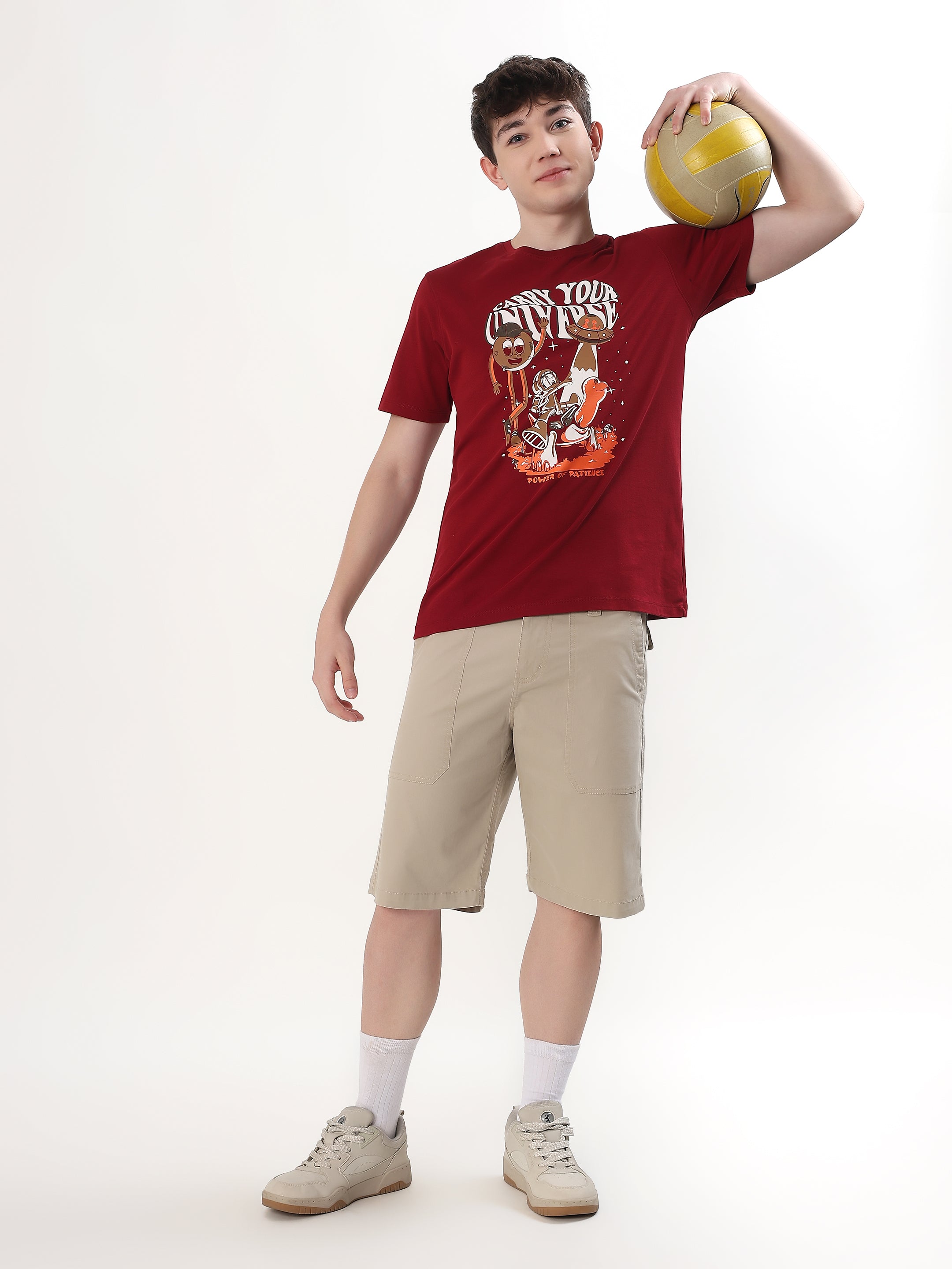MAROON CARRY YOUR UNIVERSE GRAPHIC T-SHIRT