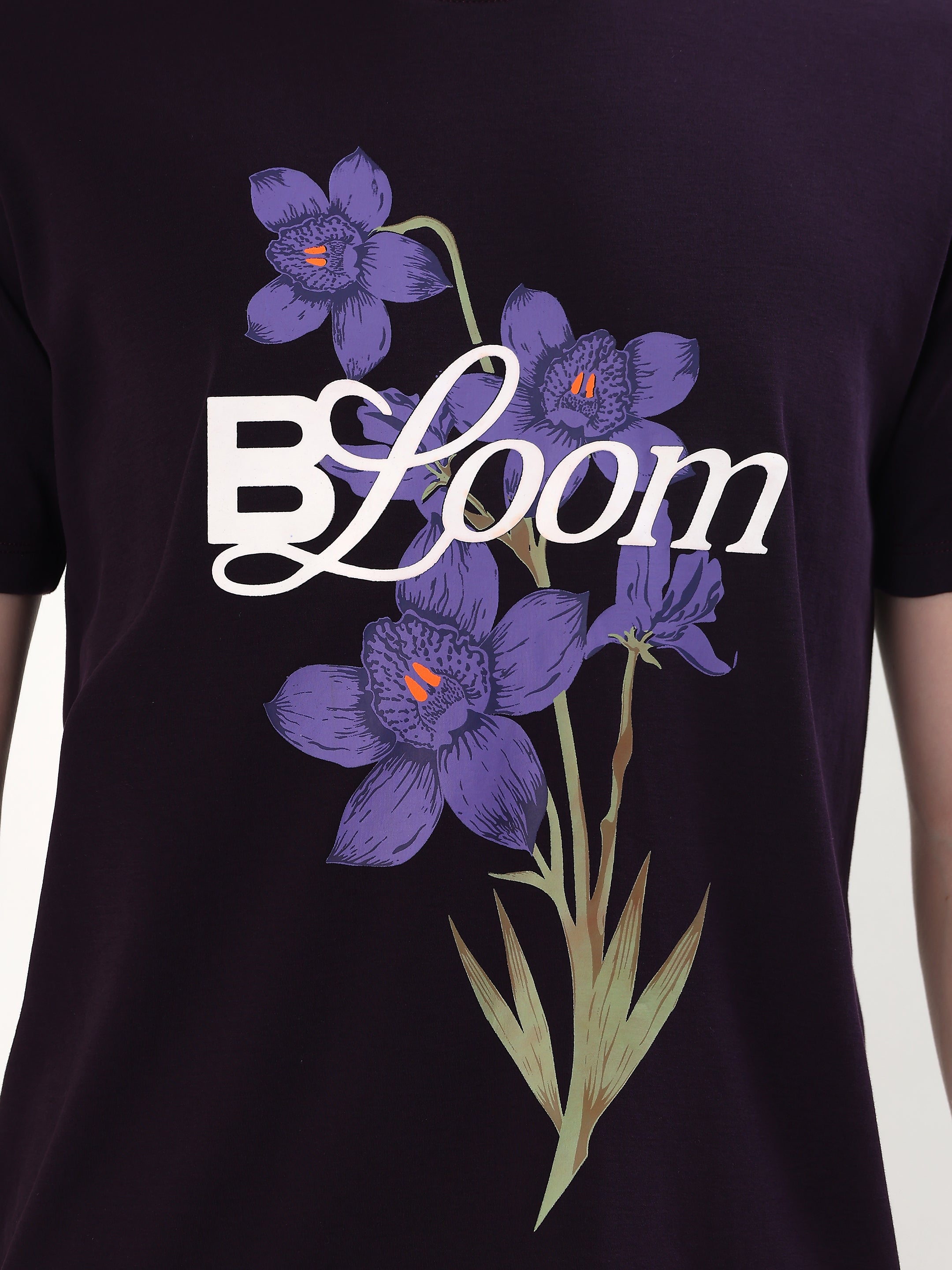 DEEP PURPLE BLOOM FLORAL GRAPHIC T-SHIRT