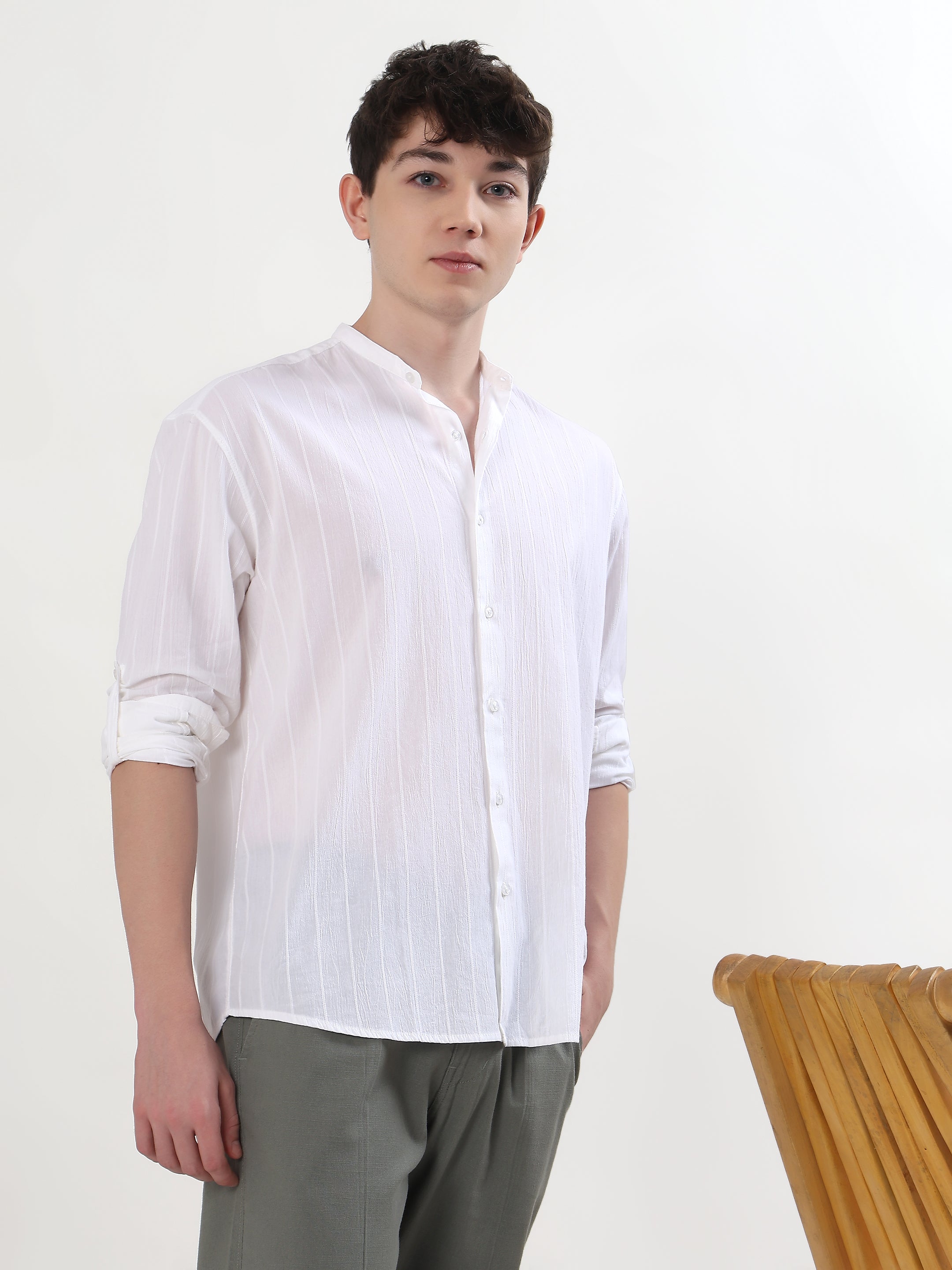 OFF WHITE SEERSUCKER MANDARIN COLLAR