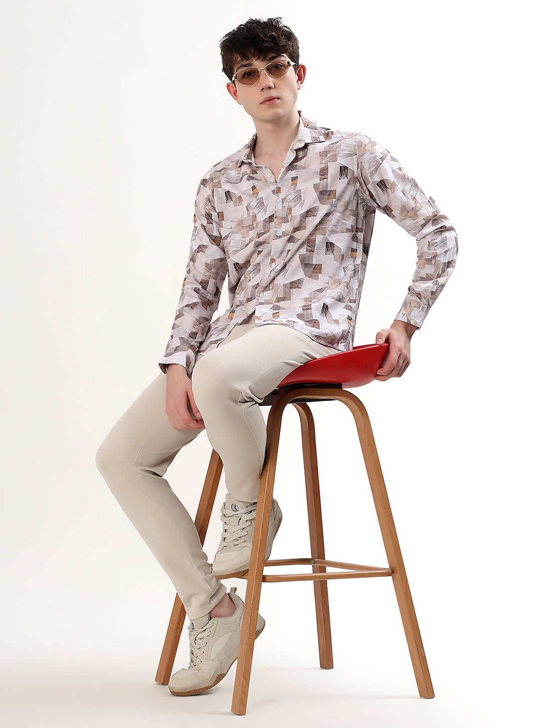 OFF-WHITE, BEIGE, TAUPE & BROWN ABSTRACT GEOMETRIC PRINT