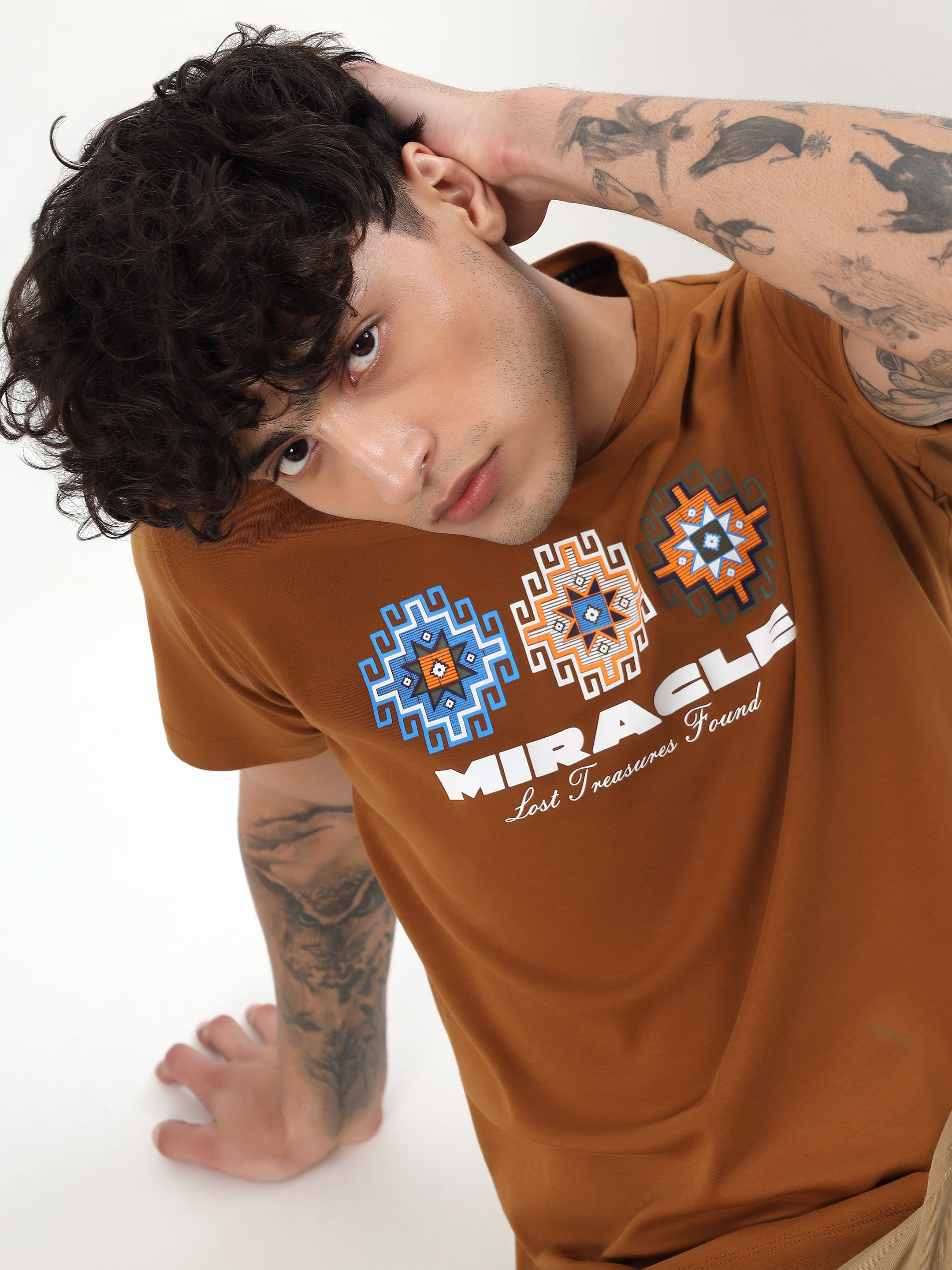 CARAMEL BROWN MIRACLE GRAPHIC T-SHIRTH
