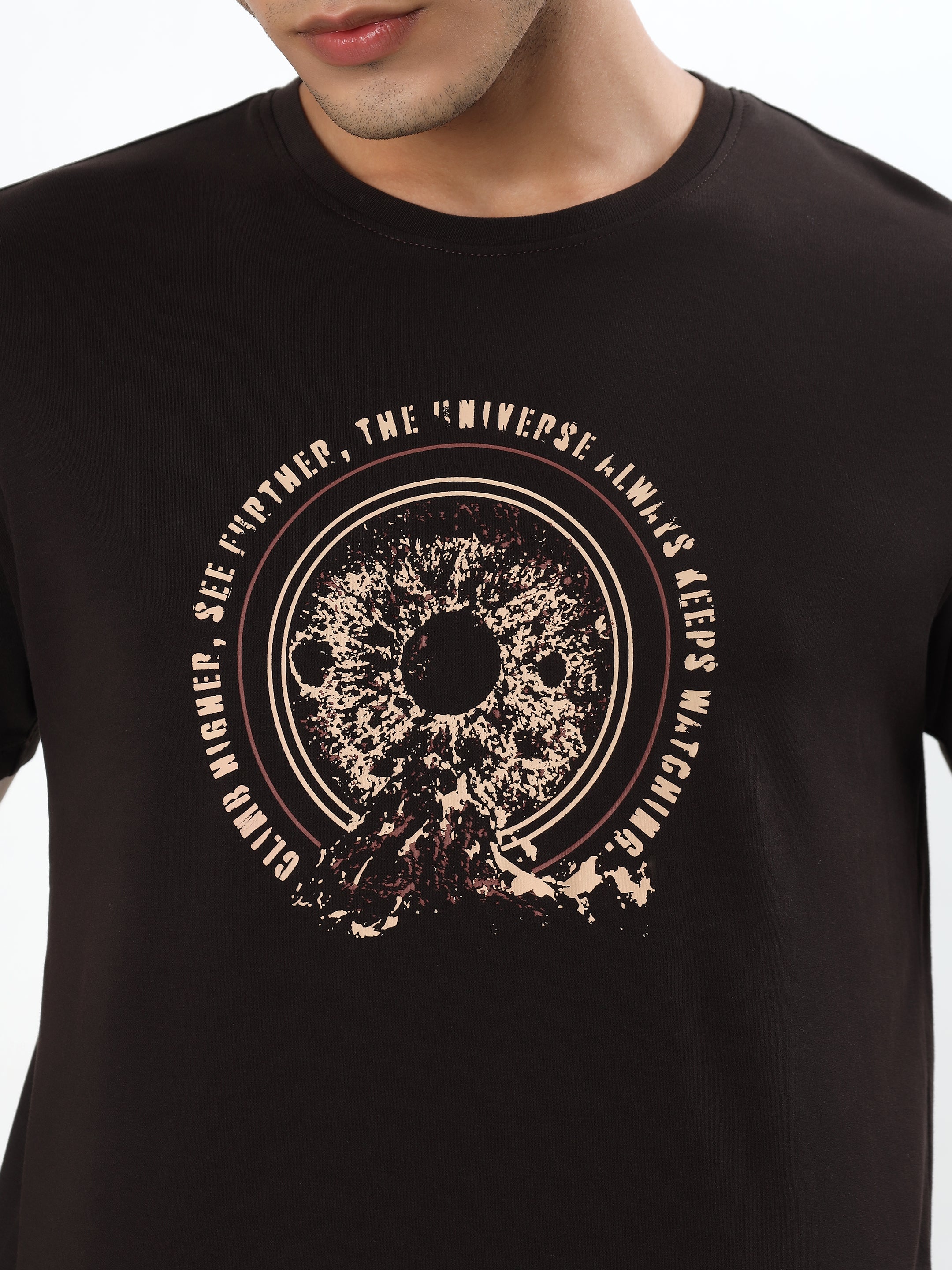 BLACK EYE OF THE UNIVERSE GRAPHIC T-SHIRT