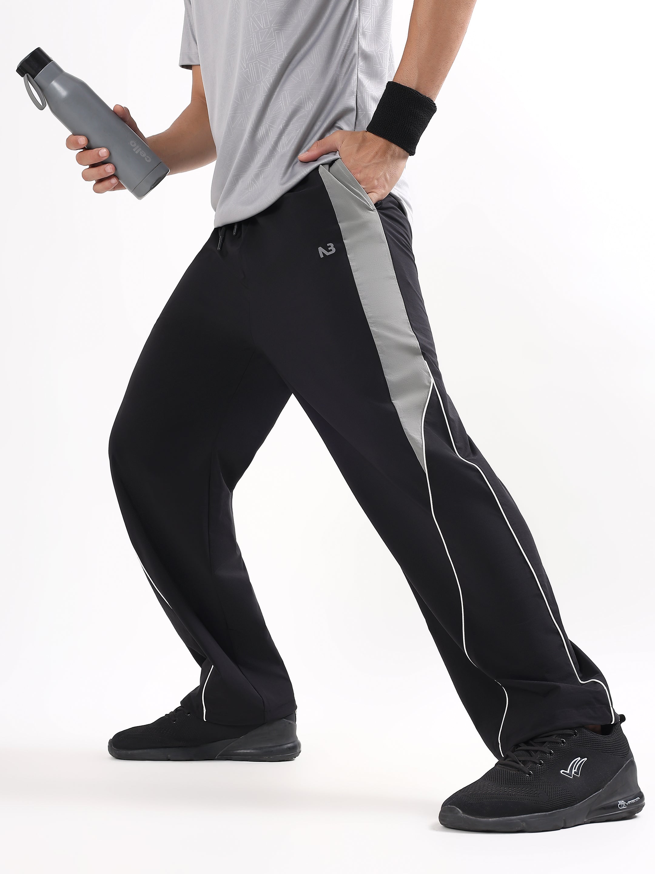 SIDE-PANEL RELAXED FIT SPORTS TRACK PANTS