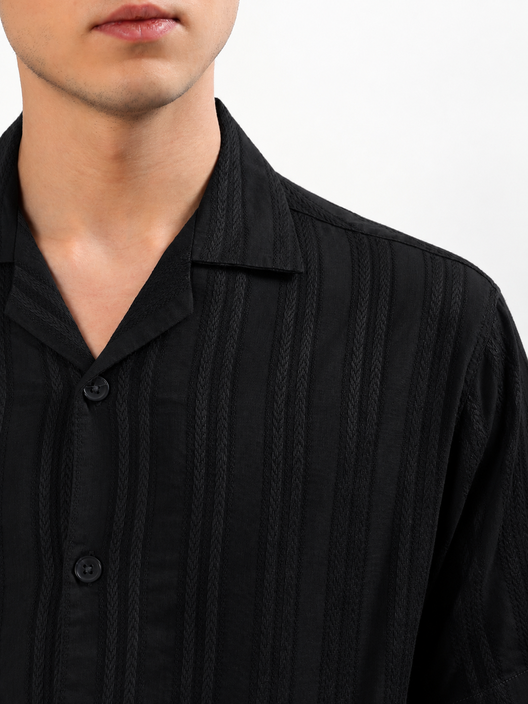 JET BLACK TEXTURED RESORT