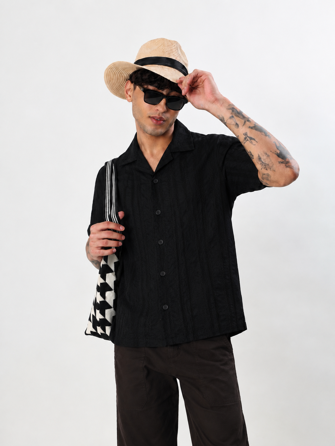 JET BLACK TEXTURED RESORT