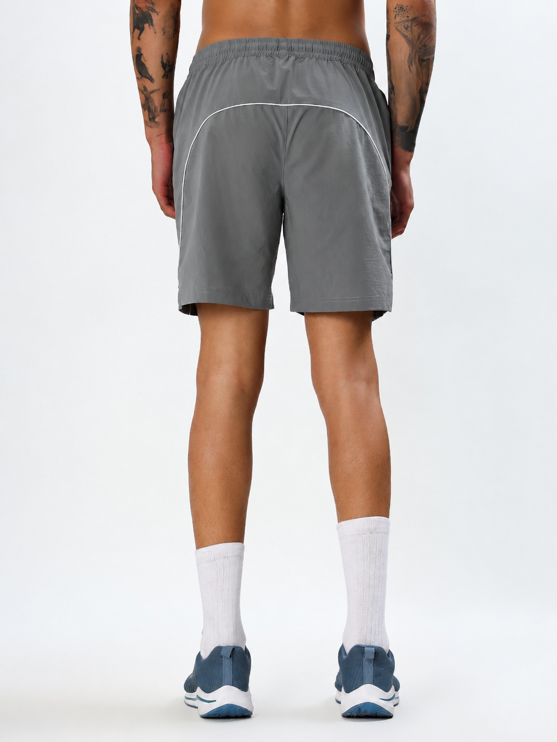 CONTRAST PIPING ACTIVE TRAINING SHORTS
